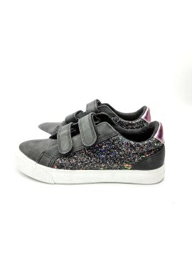 Baskets noires à paillettes de seconde main Très bon état - 10,00 € Baskets noires à paillettes de seconde main Très bon état N/A reconditionné disponible sur Claquettes Market