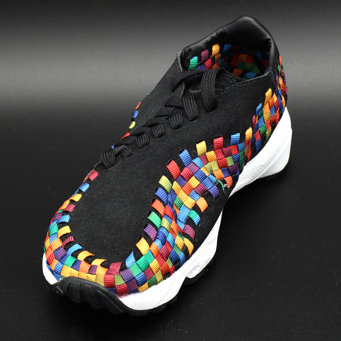 Voir photo 2 de Baskets T35,5 Nike Air Footscape Woven - jamais portées Baskets T35,5 Nike Air Footscape Woven - jamais portées Parfait état reconditionné photo 2