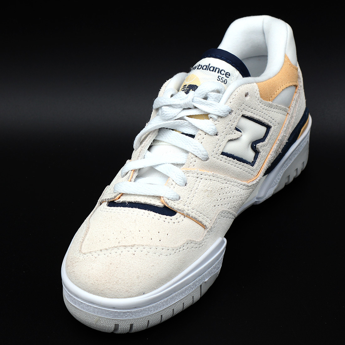 Voir photo 2 de Baskets T35 New Balance BBW550AB - jamais portées Baskets T35 New Balance BBW550AB - jamais portées Parfait état reconditionné photo 2