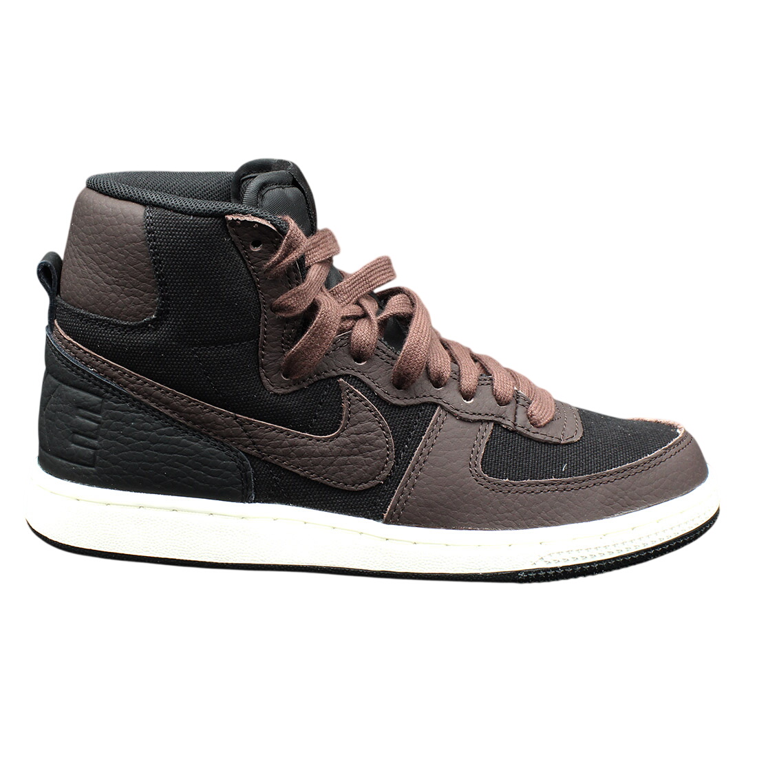 Baskets T37,5 Nike Terminator High SE - jamais portées - 40,00 € Baskets T37,5 Nike Terminator High SE - jamais portées reconditionné disponible sur Label Emmaüs