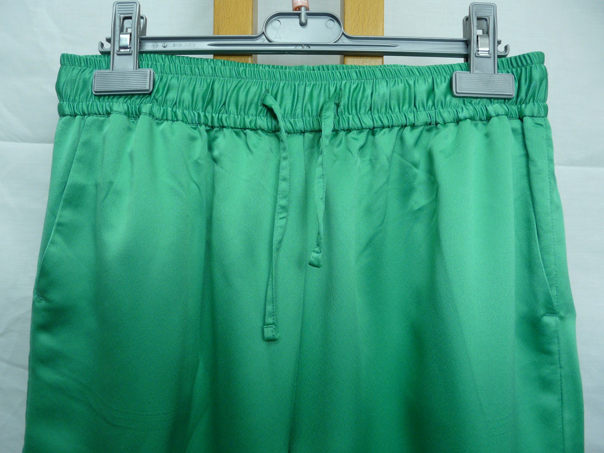 Voir photo 3 de BF102 - Pantalon satiné - BZB - Taille M BF102 - Pantalon satiné - BZB - Taille M Très bon état reconditionné photo 3