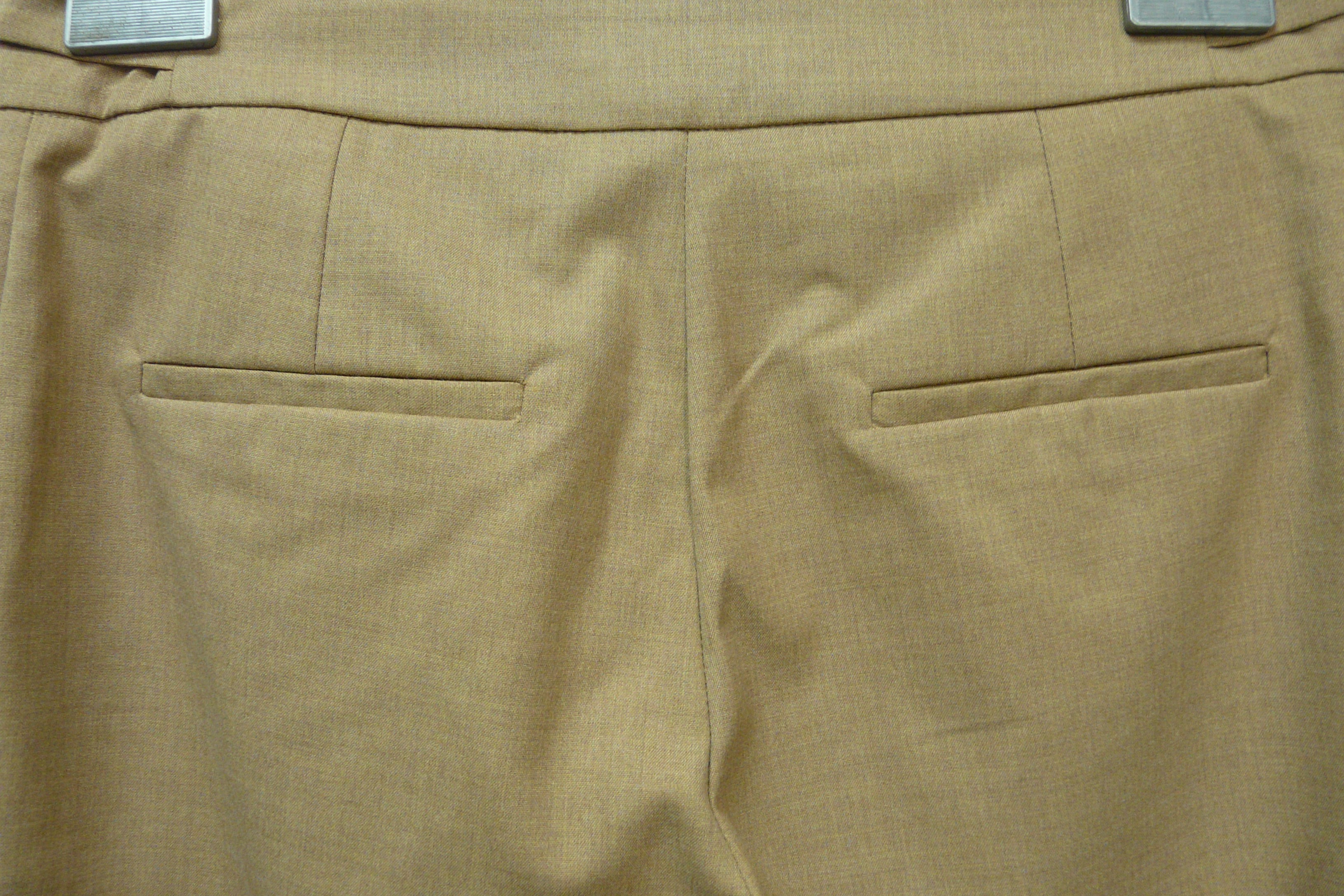 Voir photo 4 de BF141 - Chino léger - Mango Basics - Taille 36 BF141 - Chino léger - Mango Basics - Taille 36 Très bon état reconditionné photo 4