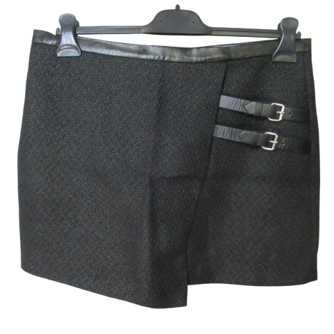 Acheter BF168 - Jupe de mi-saison - K by Kookaï - Taille 42 Très bon état - 11,00 € BF168 - Jupe de mi-saison - K by Kookaï - Taille 42 Très bon état reconditionné disponible sur Label Emmaüs