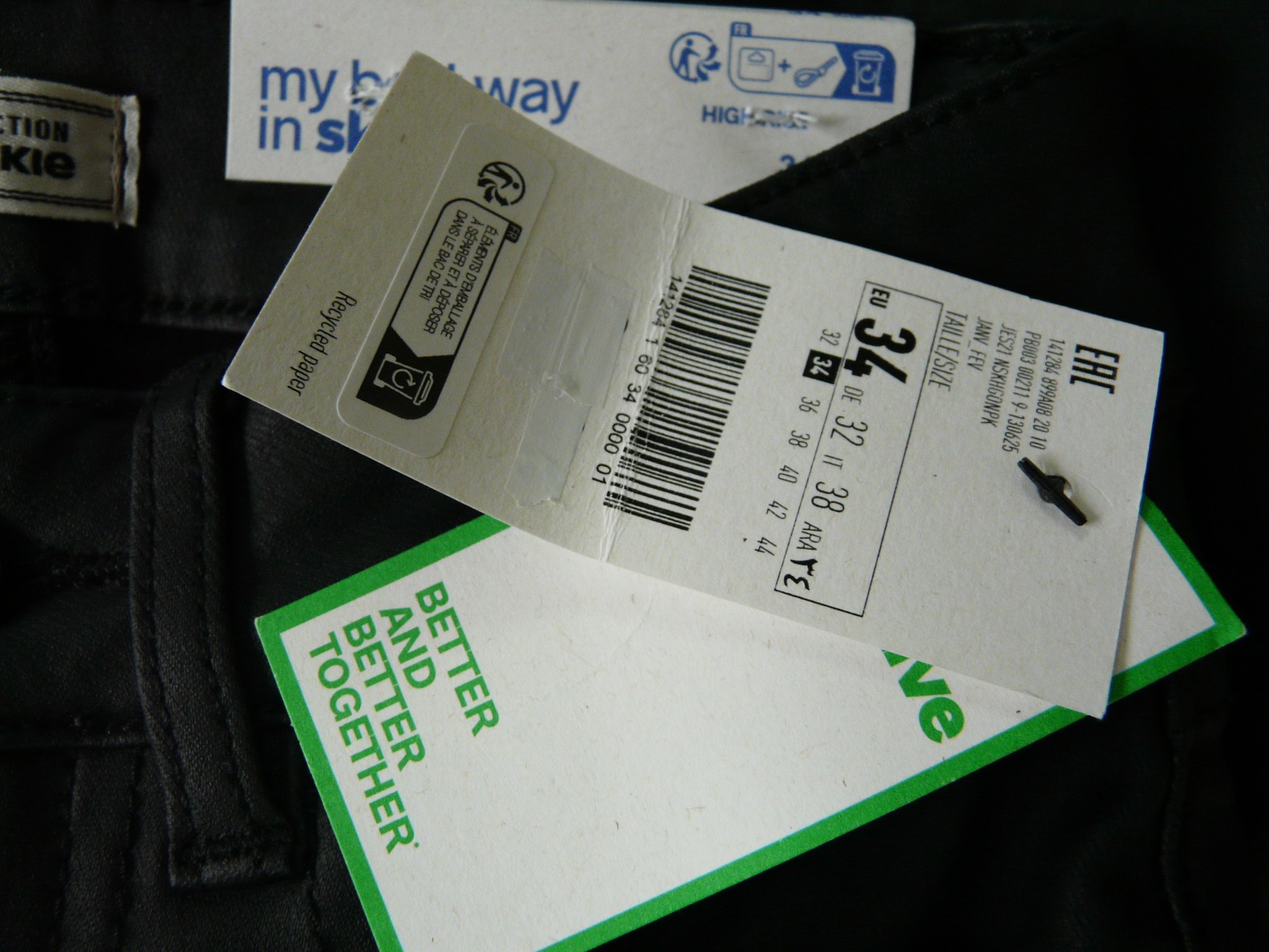 Voir photo 6 de BF209 - Jean skinny ciré - Collection Pimkie - Taille 34 BF209 - Jean skinny ciré - Collection Pimkie - Taille 34 Parfait état reconditionné photo 6