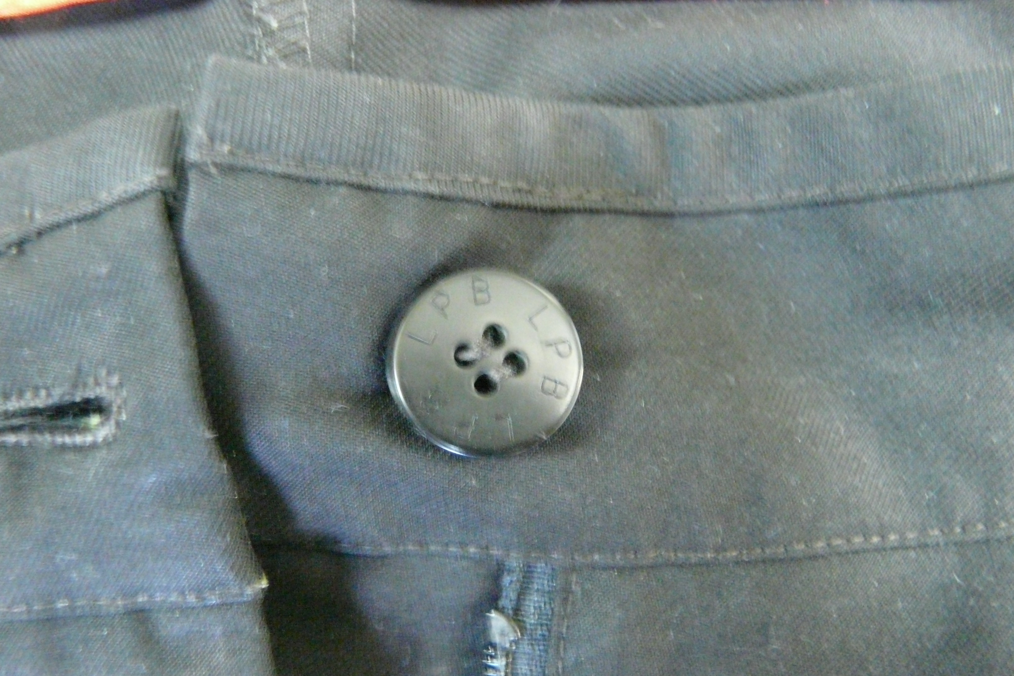 Voir photo 4 de BF267 - Mini Short - Les Petites Bombes - Taille M BF267 - Mini Short - Les Petites Bombes - Taille M Bon état reconditionné photo 4