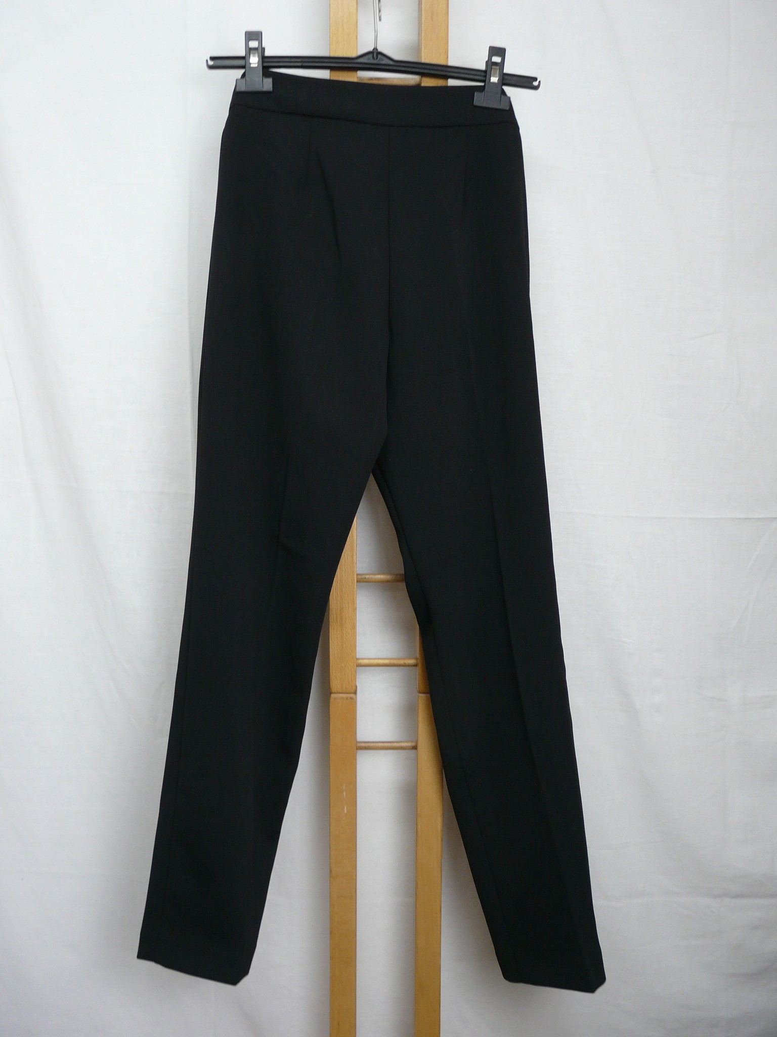 Voir photo 2 de BF41 - Pantalon cigarette - Etam - Taille 34 BF41 - Pantalon cigarette - Etam - Taille 34 Très bon état reconditionné photo 2