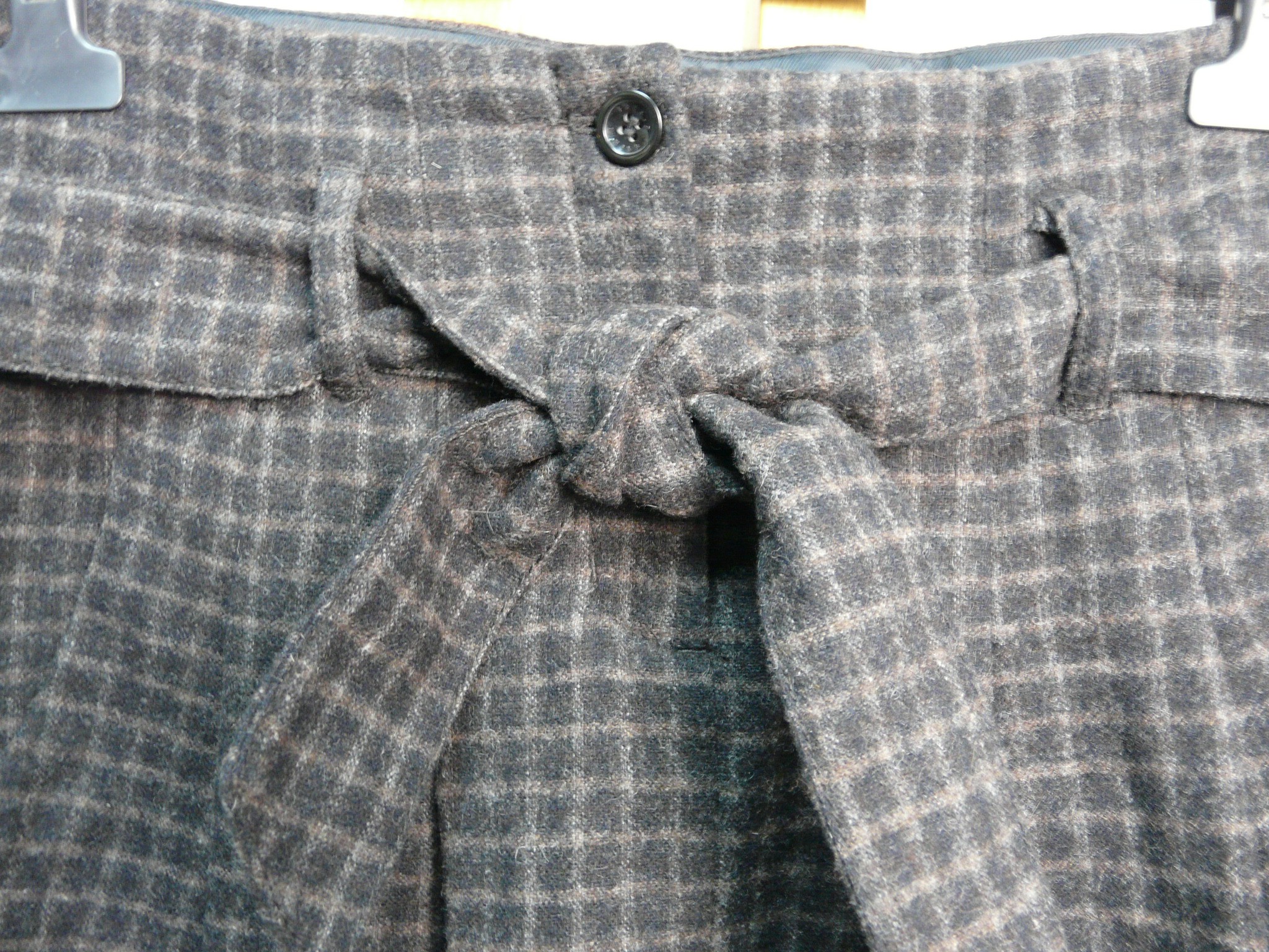 Voir photo 3 de BF47 - Jupe de mi-saison - Esprit - Taille 40 BF47 - Jupe de mi-saison - Esprit - Taille 40 Très bon état reconditionné photo 3