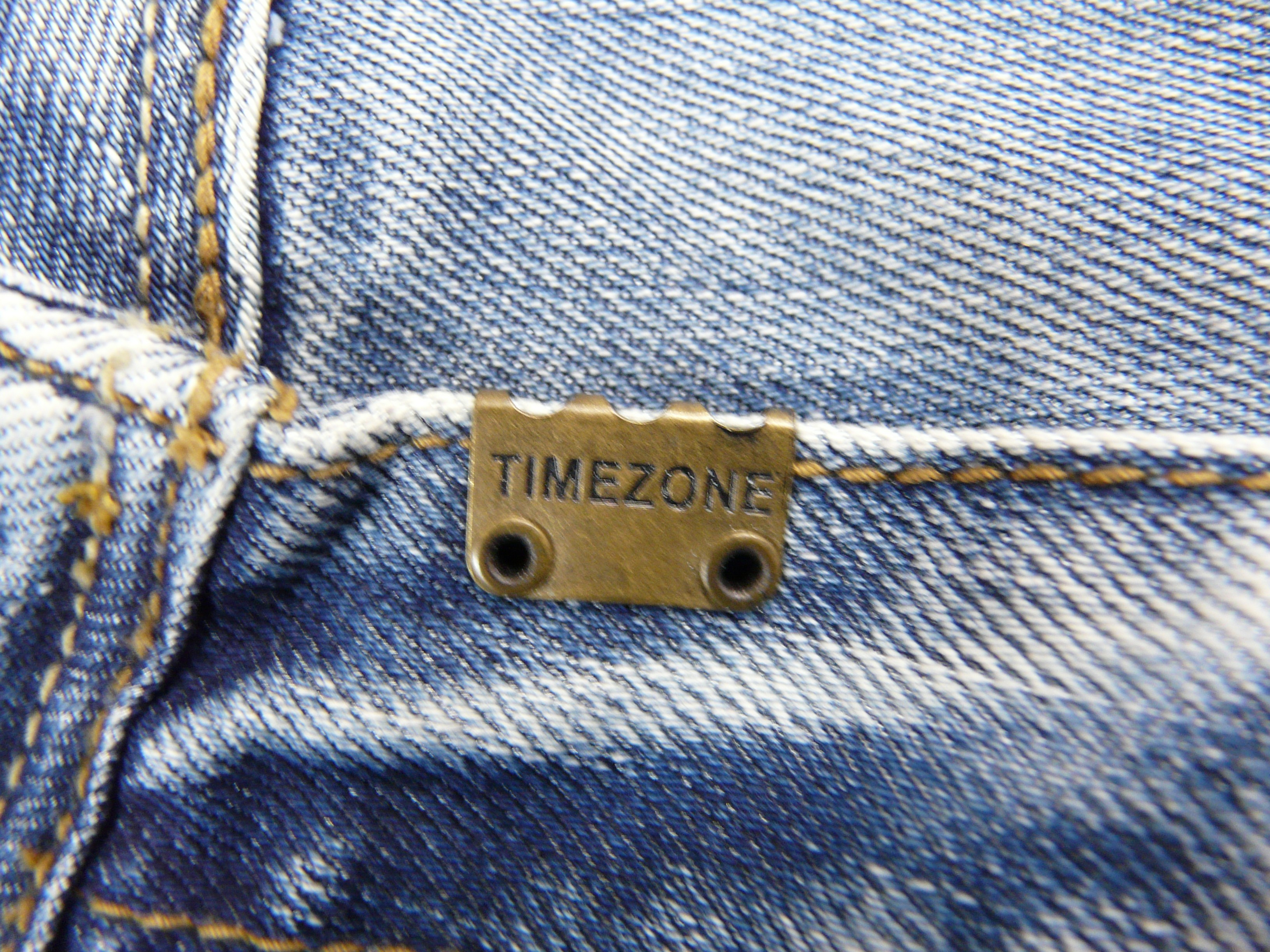Voir photo 6 de BF6 - Jean droit - Timezone - Taille 34/36 BF6 - Jean droit - Timezone - Taille 34/36 Très bon état reconditionné photo 6