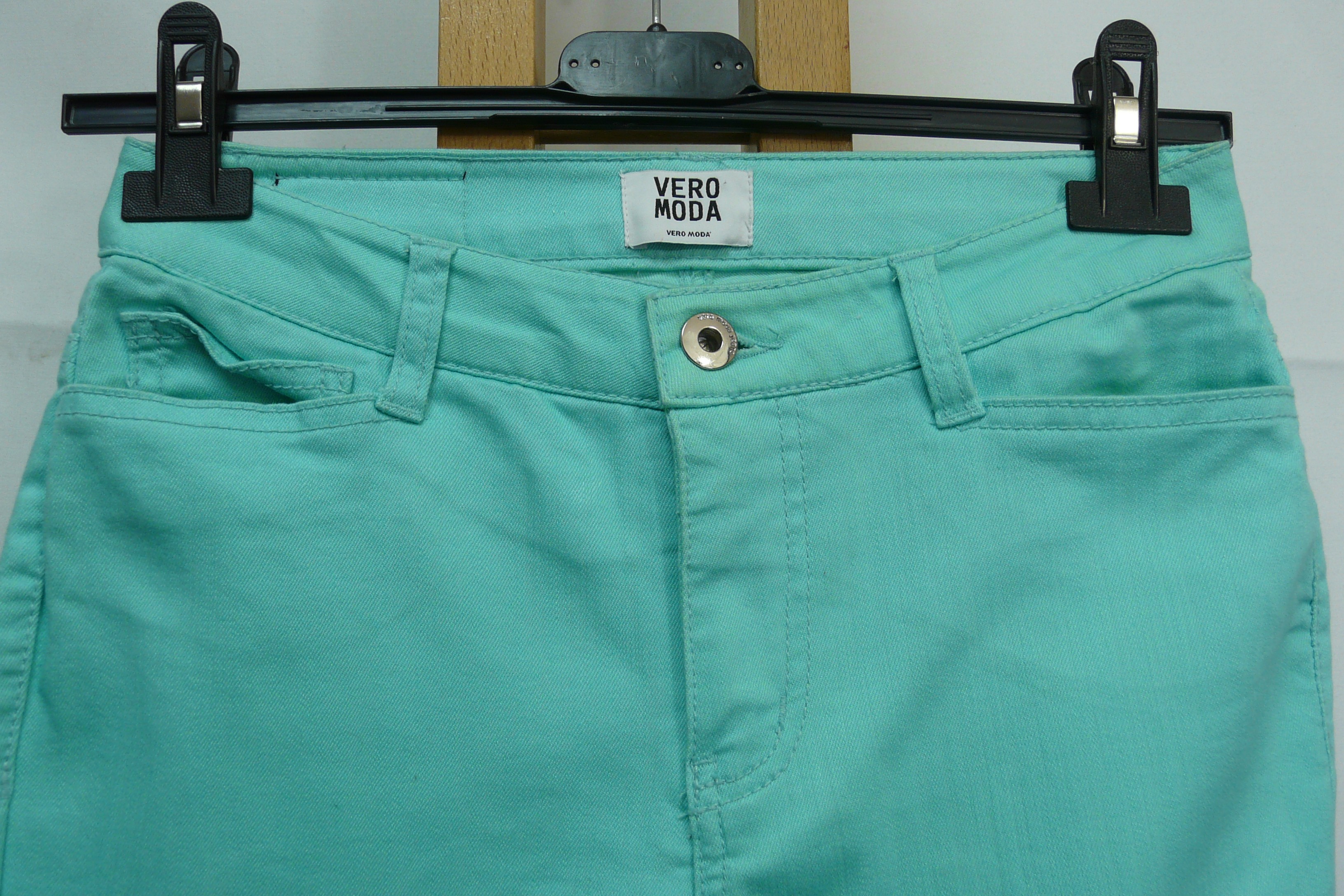 Voir photo 3 de BF72 - Jean skinny - Vero Moda - Taille 34 BF72 - Jean skinny - Vero Moda - Taille 34 Très bon état reconditionné photo 3