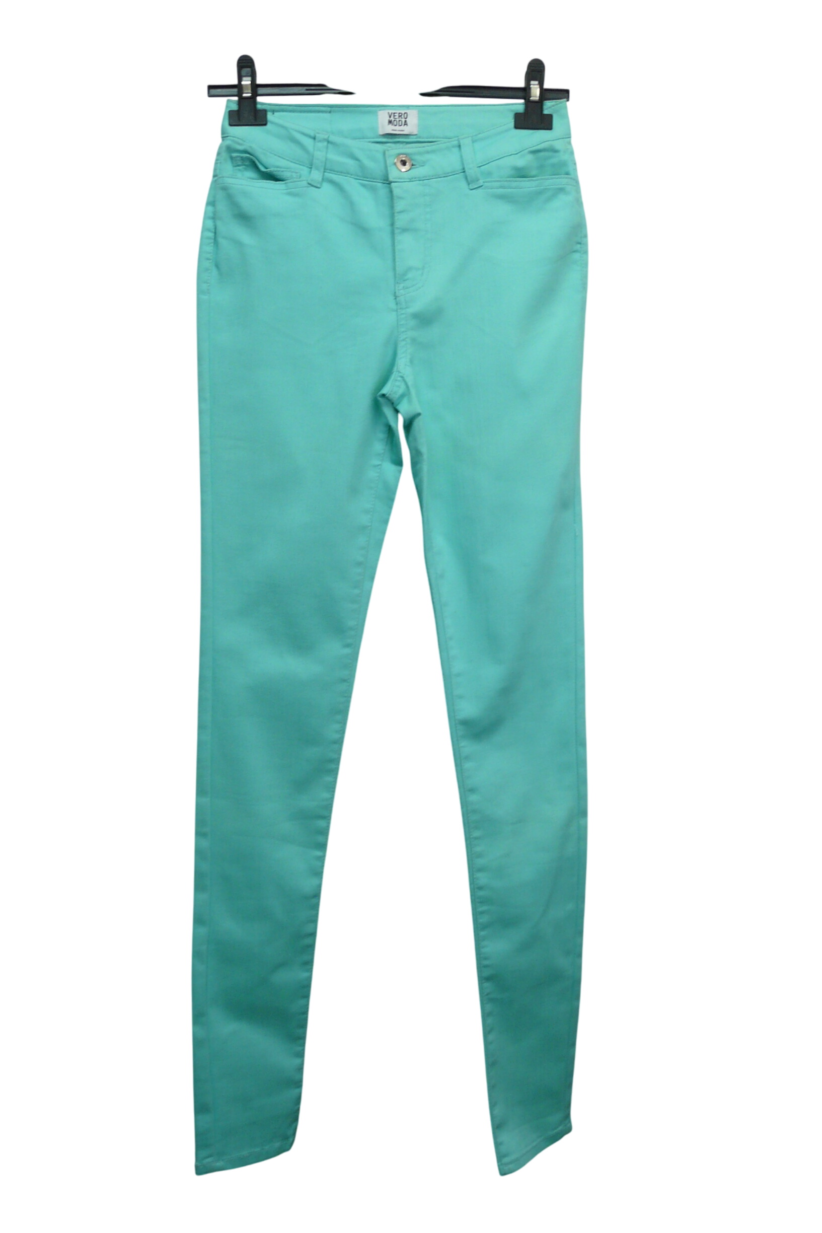 Acheter BF72 - Jean skinny - Vero Moda - Taille 34 Très bon état - 11,00 € BF72 - Jean skinny - Vero Moda - Taille 34 Très bon état reconditionné disponible sur Label Emmaüs