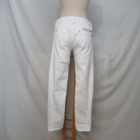Voir photo 2 de BF74 - Jean 7/8ème taille basse - Freeman T. Porter - Taille 38/40 (M) BF74 - Jean 7/8ème taille basse - Freeman T. Porter - Taille 38/40 (M) Bon état reconditionné photo 2