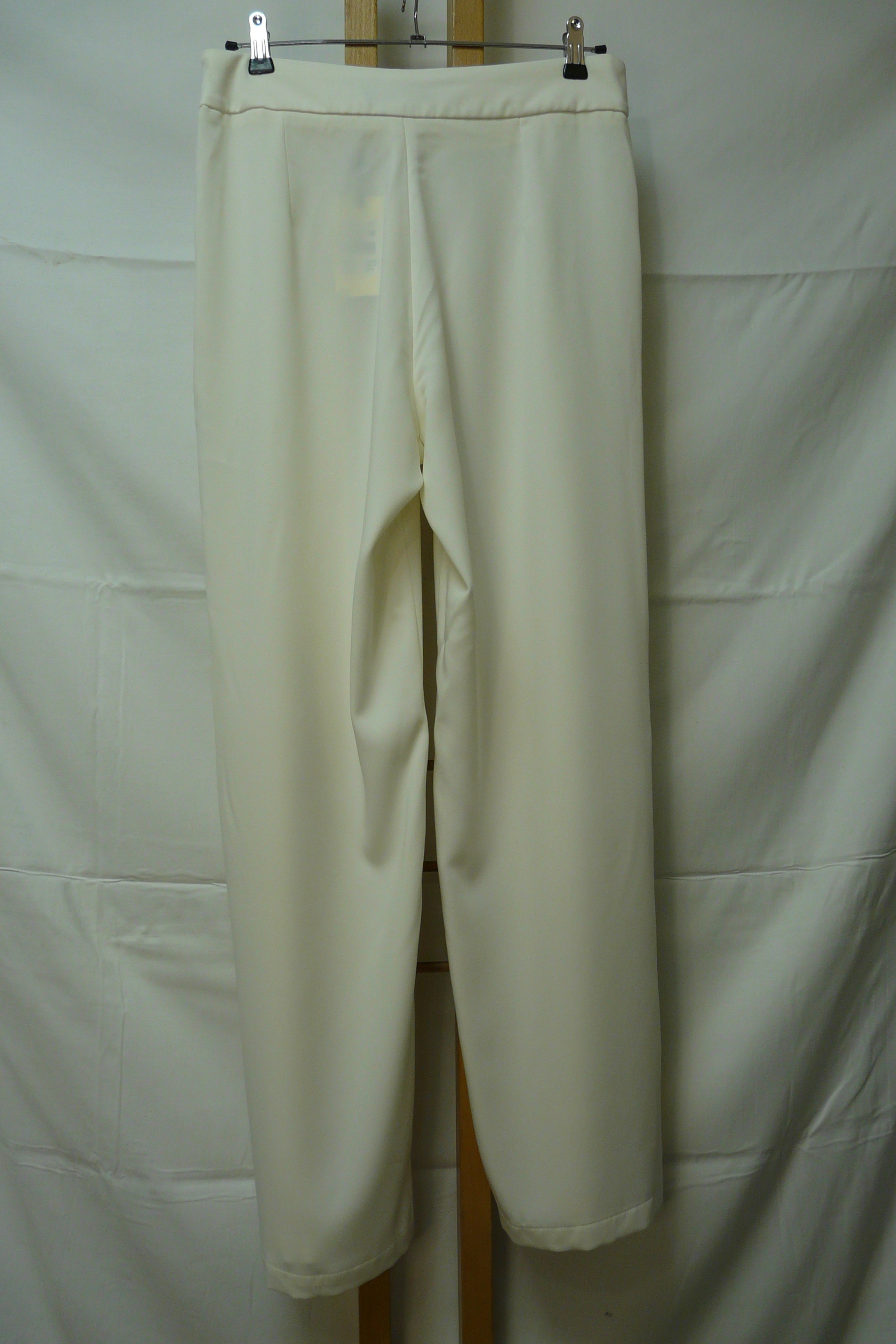 Voir photo 2 de BF86 - Pantalon fluide - Bik Bok - Taille 42 BF86 - Pantalon fluide - Bik Bok - Taille 42 Parfait état reconditionné photo 2