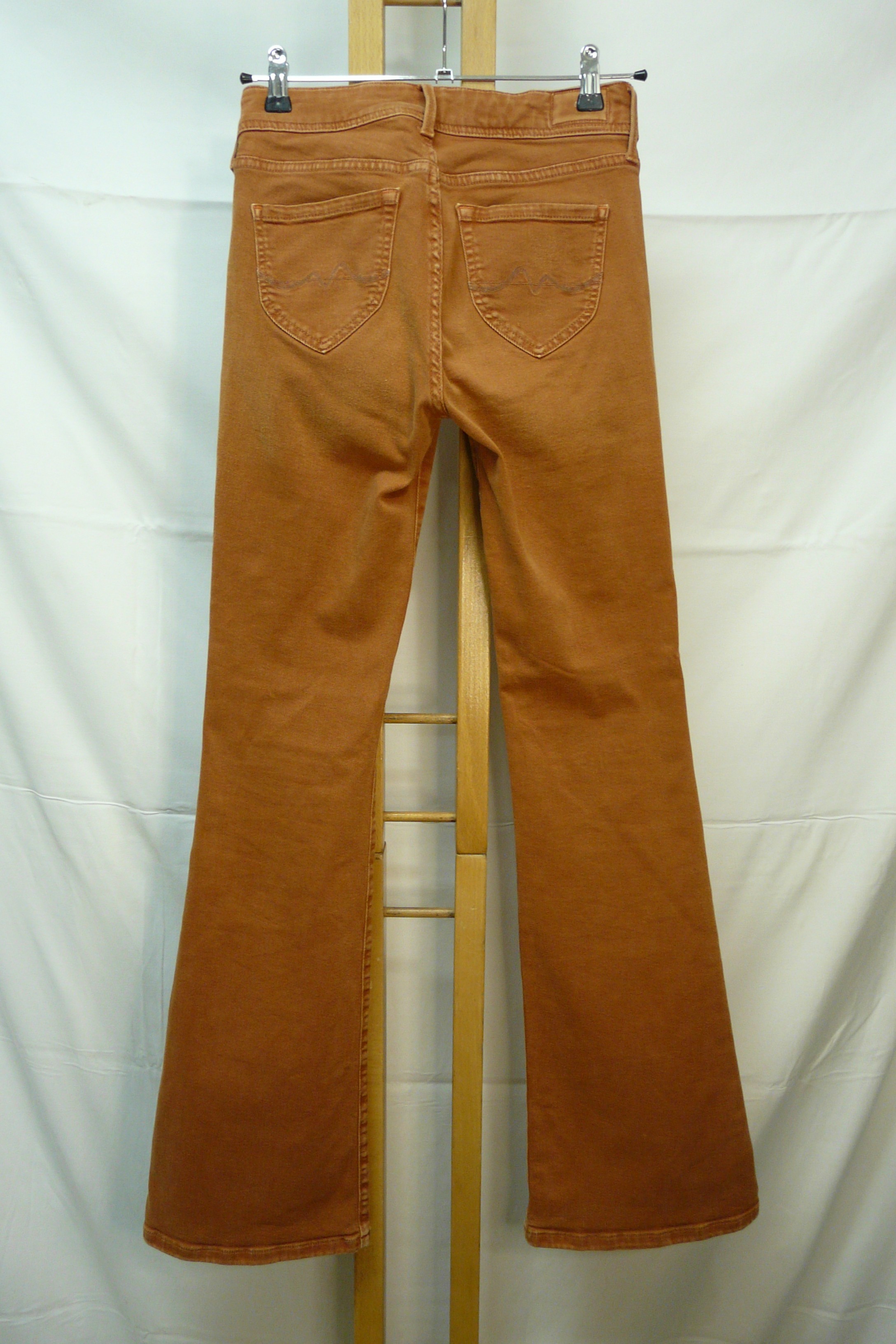 Voir photo 2 de BF92 - Jean flare taille haute - Pepe Jeans - Taille 36 BF92 - Jean flare taille haute - Pepe Jeans - Taille 36 Bon état reconditionné photo 2