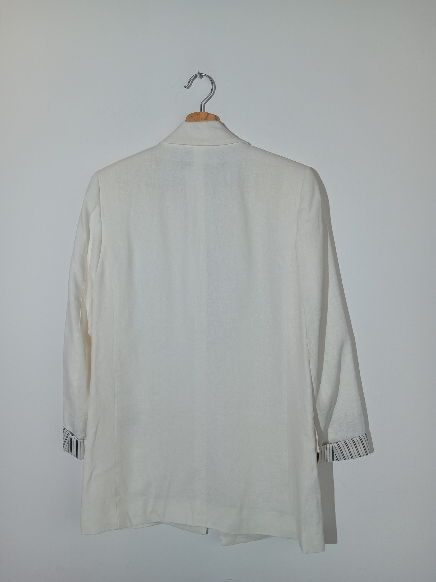 Voir photo 2 de Blazer En Lin Mélangé Blanc Zara Xs (T5957) Blazer En Lin Mélangé Blanc Zara Xs (T5957) Très bon état reconditionné photo 2