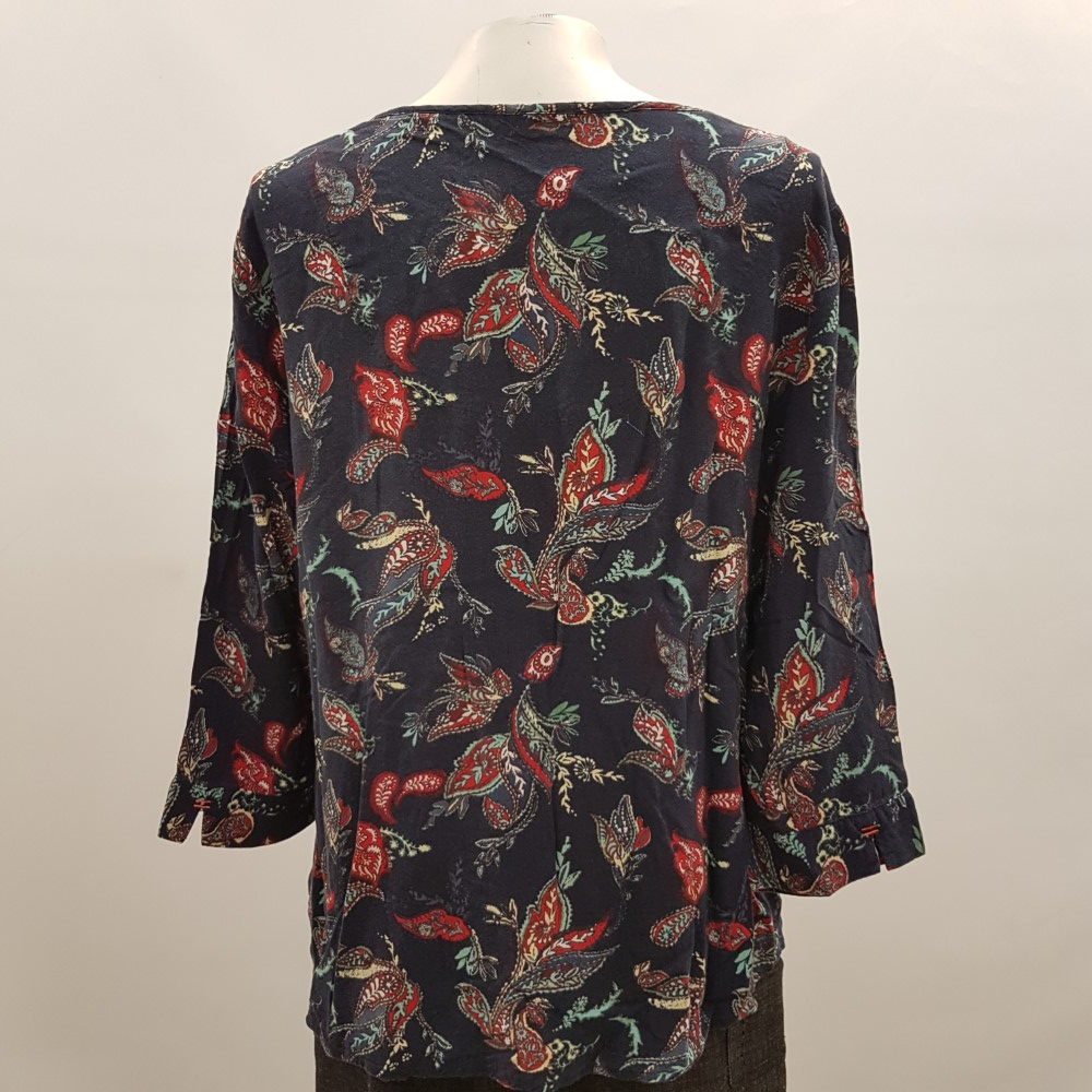 Voir photo 3 de Blouse bleu marine à imprimé cachemire - CECIL - taille M Blouse bleu marine à imprimé cachemire - CECIL - taille M Bon état reconditionné photo 3