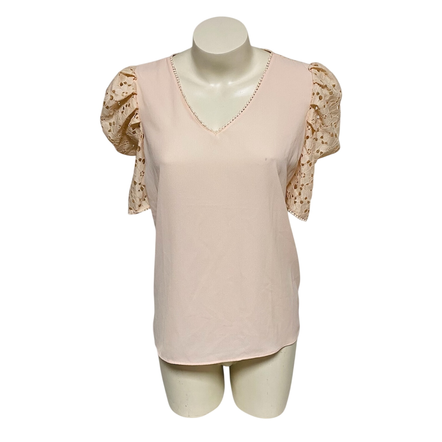 Acheter Blouse Femme à Manches Courtes - NAF NAF - L Très bon état - 10,00 € Blouse Femme à Manches Courtes - NAF NAF - L Très bon état reconditionné disponible sur Label Emmaüs