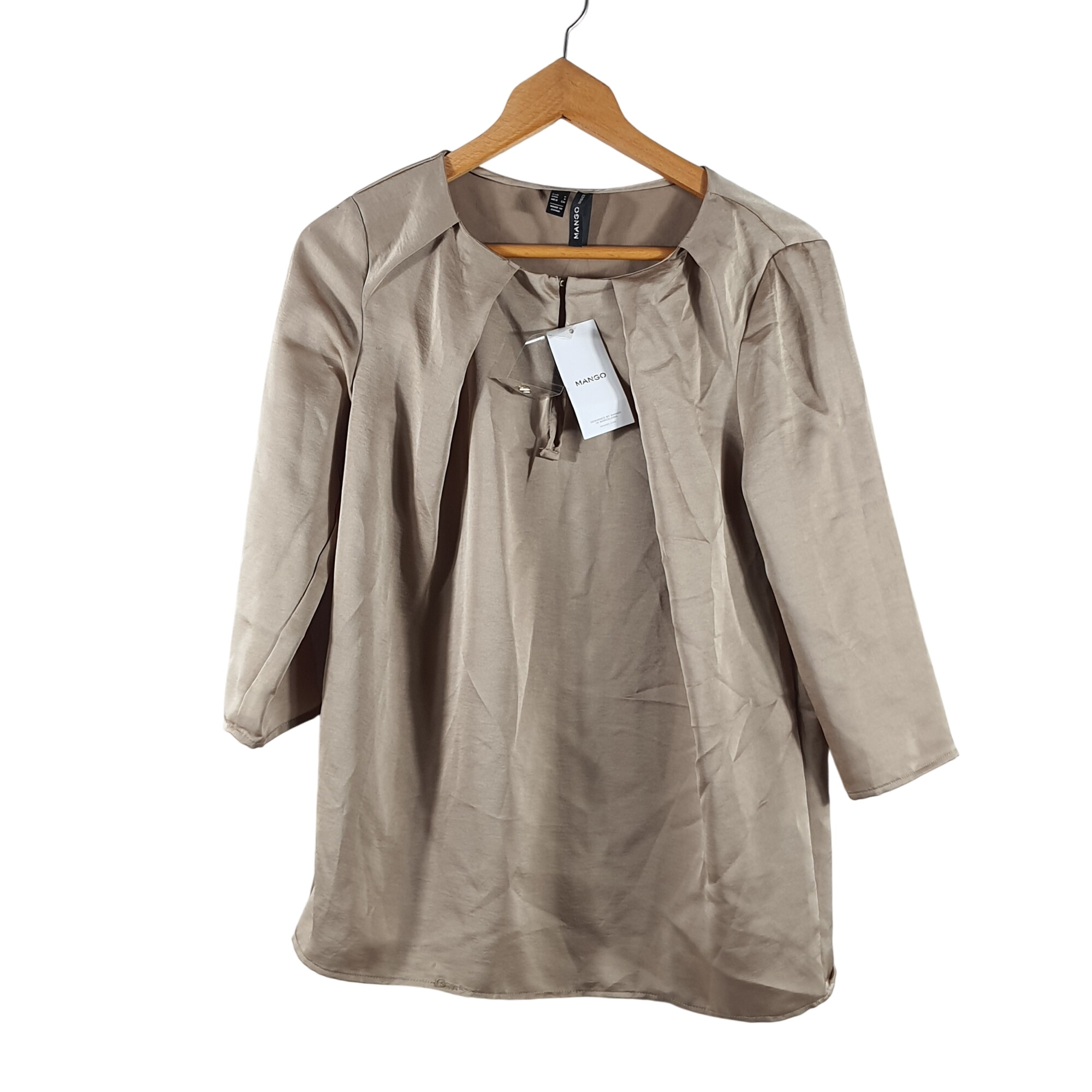 Acheter Blouse Mango - S Parfait état - 10,40 € Blouse Mango - S Parfait état reconditionné disponible sur Label Emmaüs