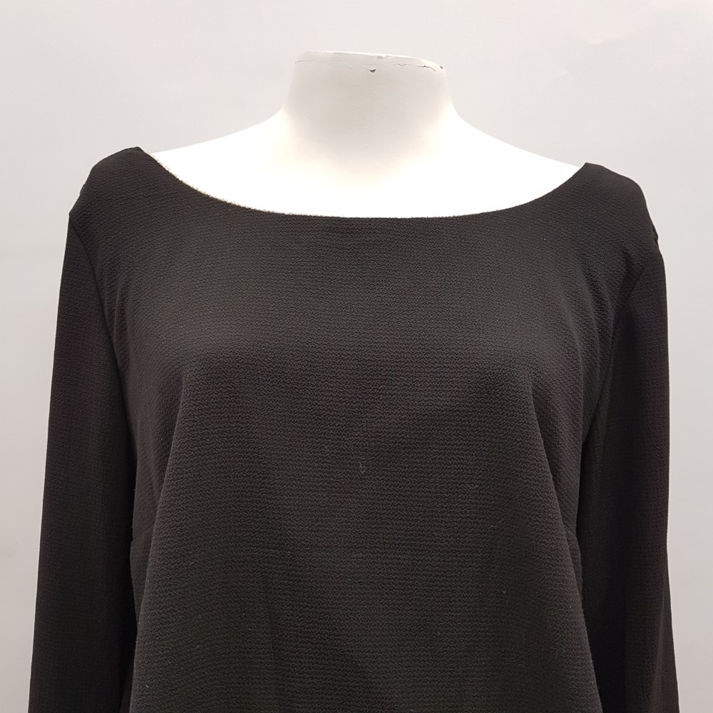 Voir photo 5 de Blouse noire - GRAIN DE MALICE - Taille 40 Blouse noire - GRAIN DE MALICE - Taille 40 Très bon état reconditionné photo 5