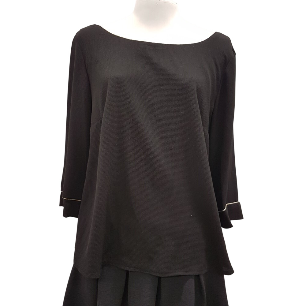 Acheter Blouse noire - GRAIN DE MALICE - Taille 40 Très bon état - 10,00 € Blouse noire - GRAIN DE MALICE - Taille 40 Très bon état reconditionné disponible sur Label Emmaüs