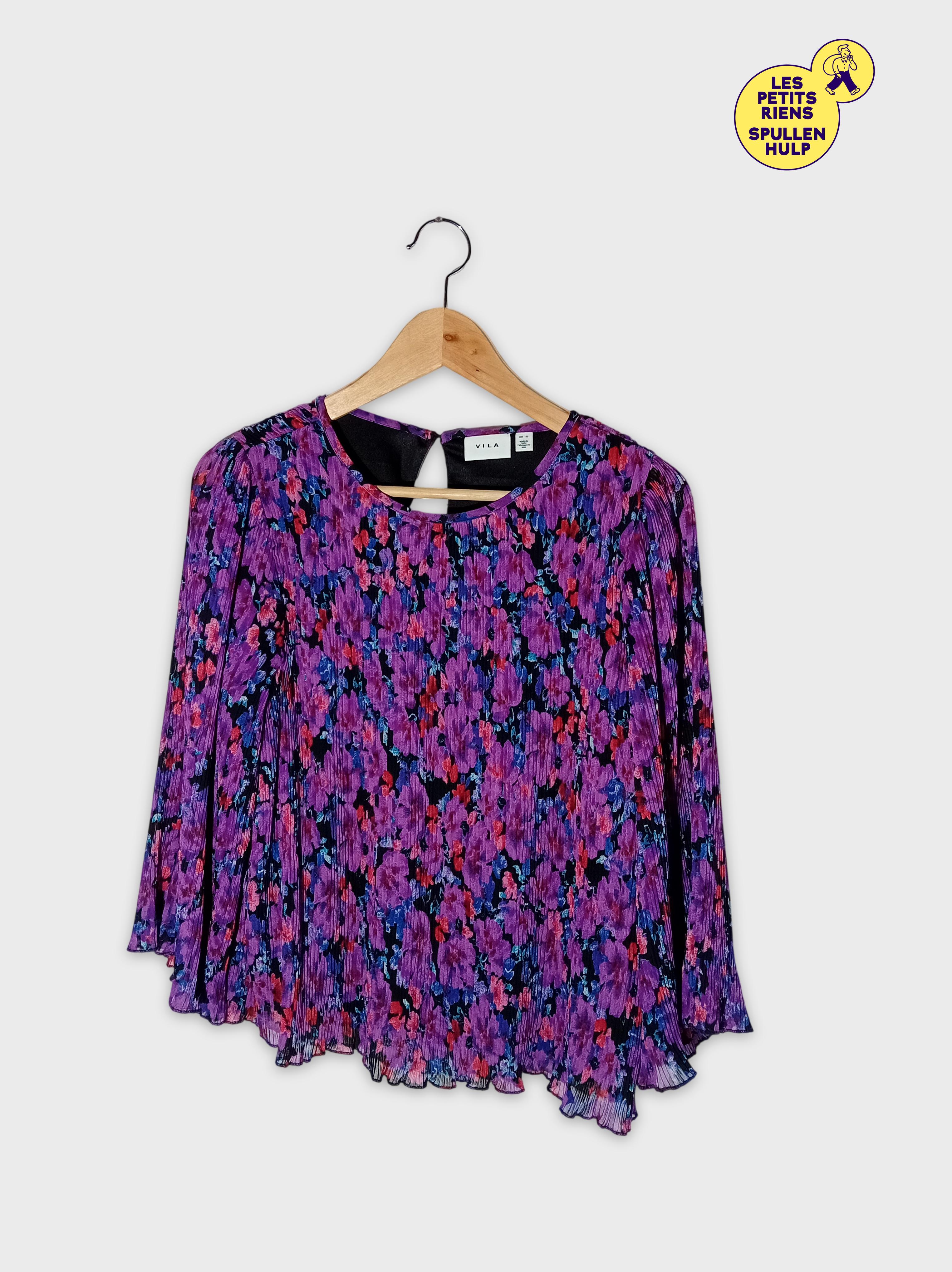 Blouse Plissée Fleurie Vila S (T3816) Très bon état - 10,00 € Blouse Plissée Fleurie Vila S (T3816) Très bon état reconditionné disponible sur Label Emmaüs