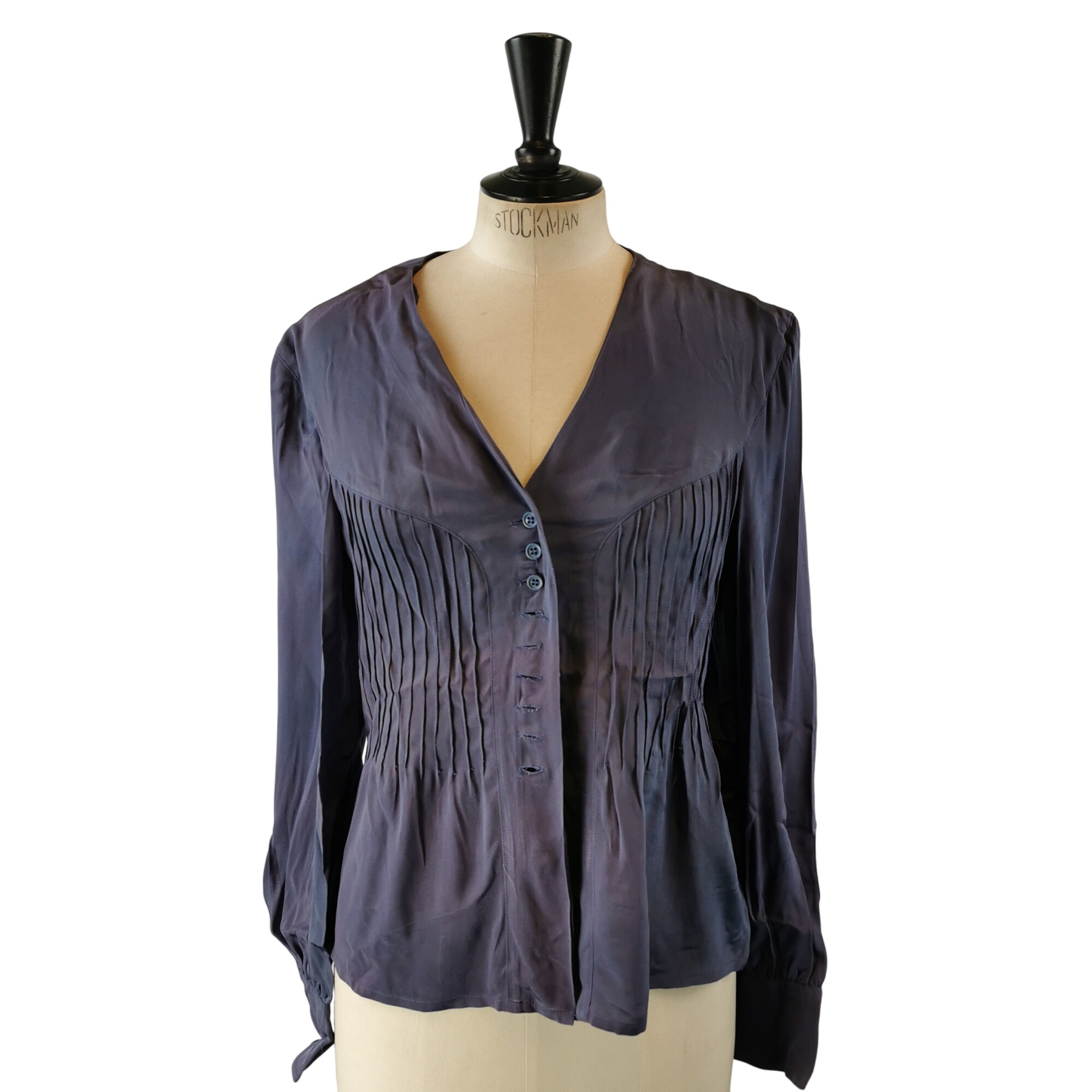 Acheter Blouse - Taille S - Violet Très bon état - 11,00 € Blouse - Taille S - Violet Très bon état reconditionné disponible sur Label Emmaüs