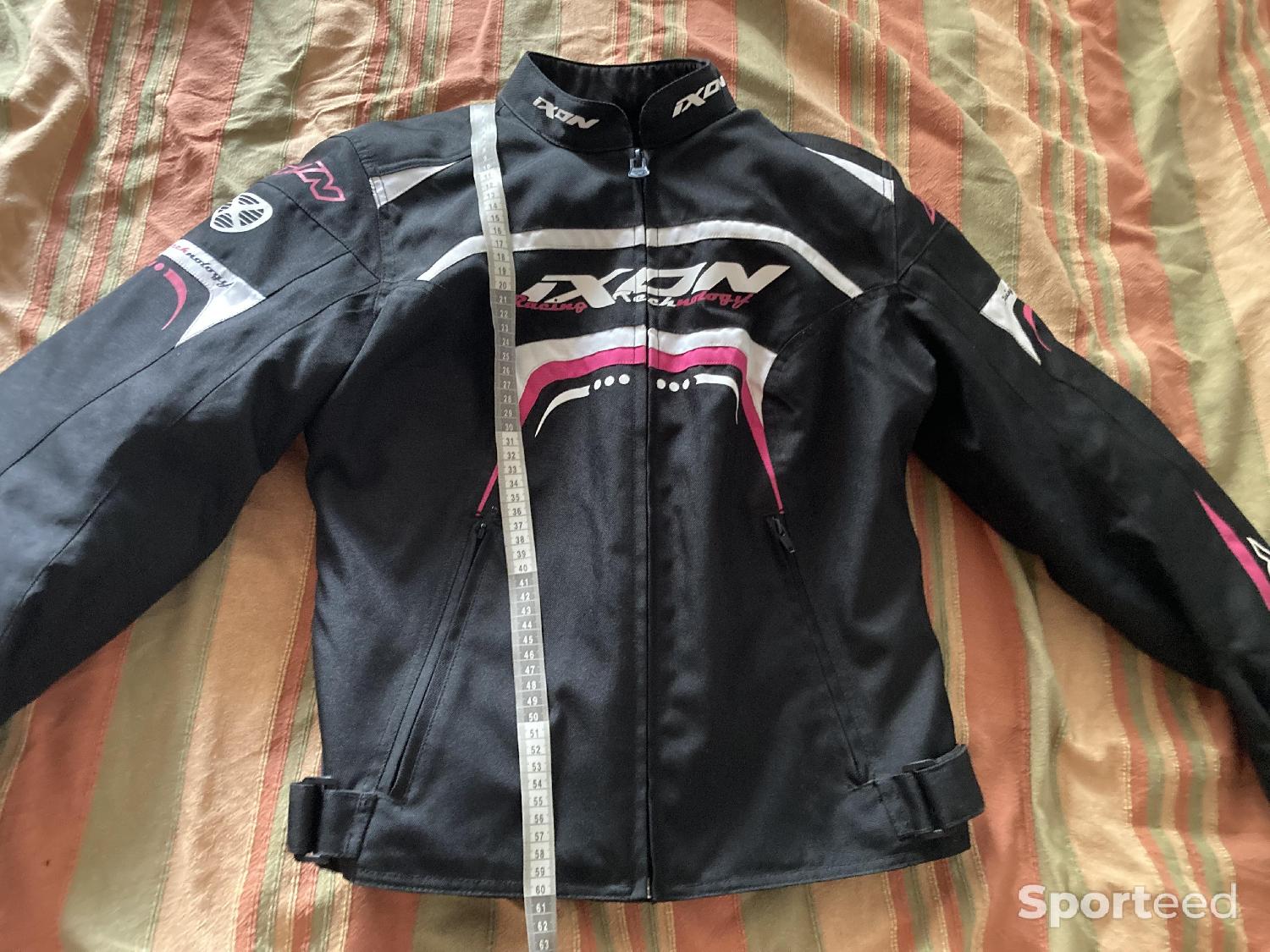 Blouson de moto modèle Ixon Lover Comme neuf (c'est déjà la condition standard) Ixon reconditionné disponible sur Sporteed