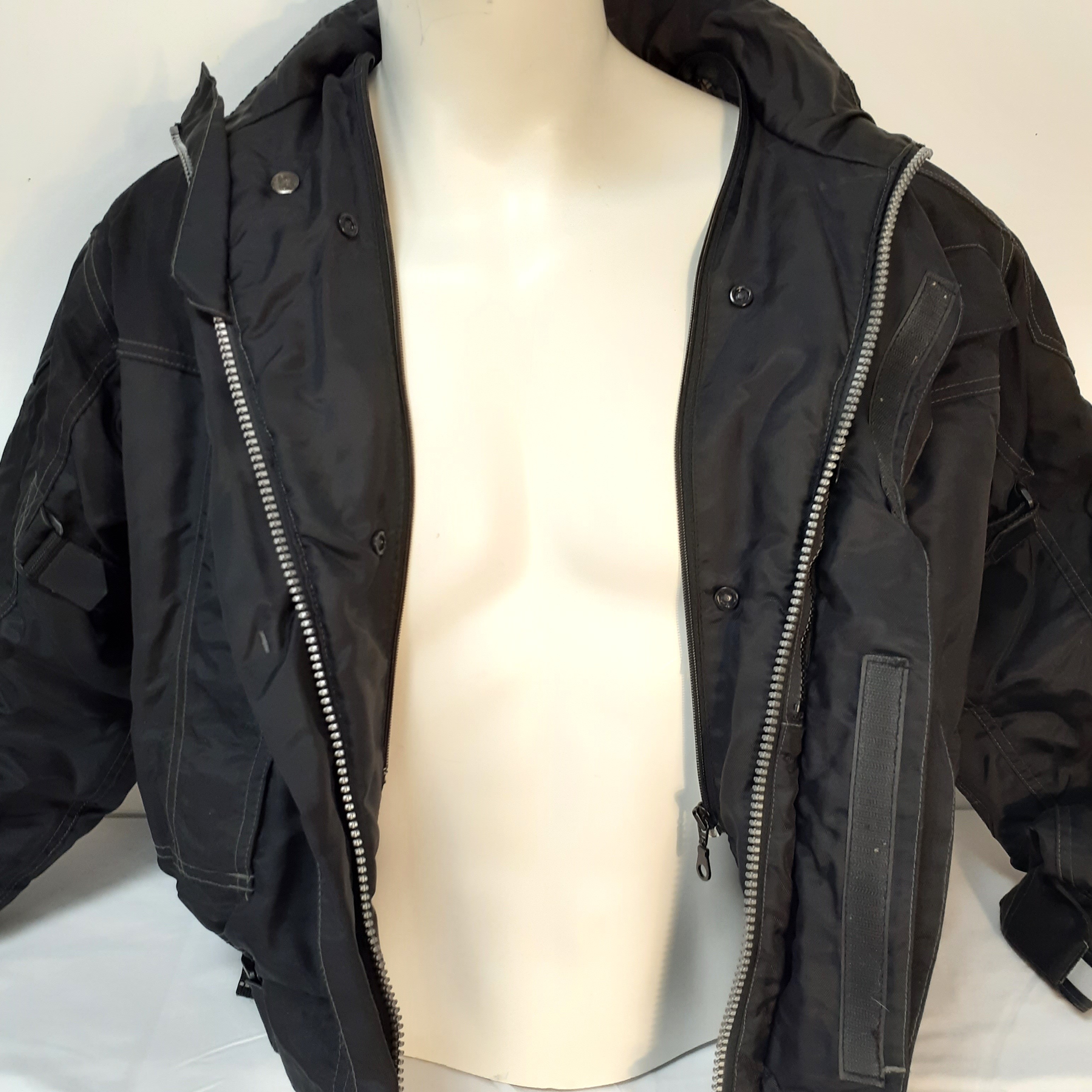 Voir photo 4 de Blouson moto protections coudes et épaules BERING Blouson moto protections coudes et épaules BERING Très bon état reconditionné photo 4