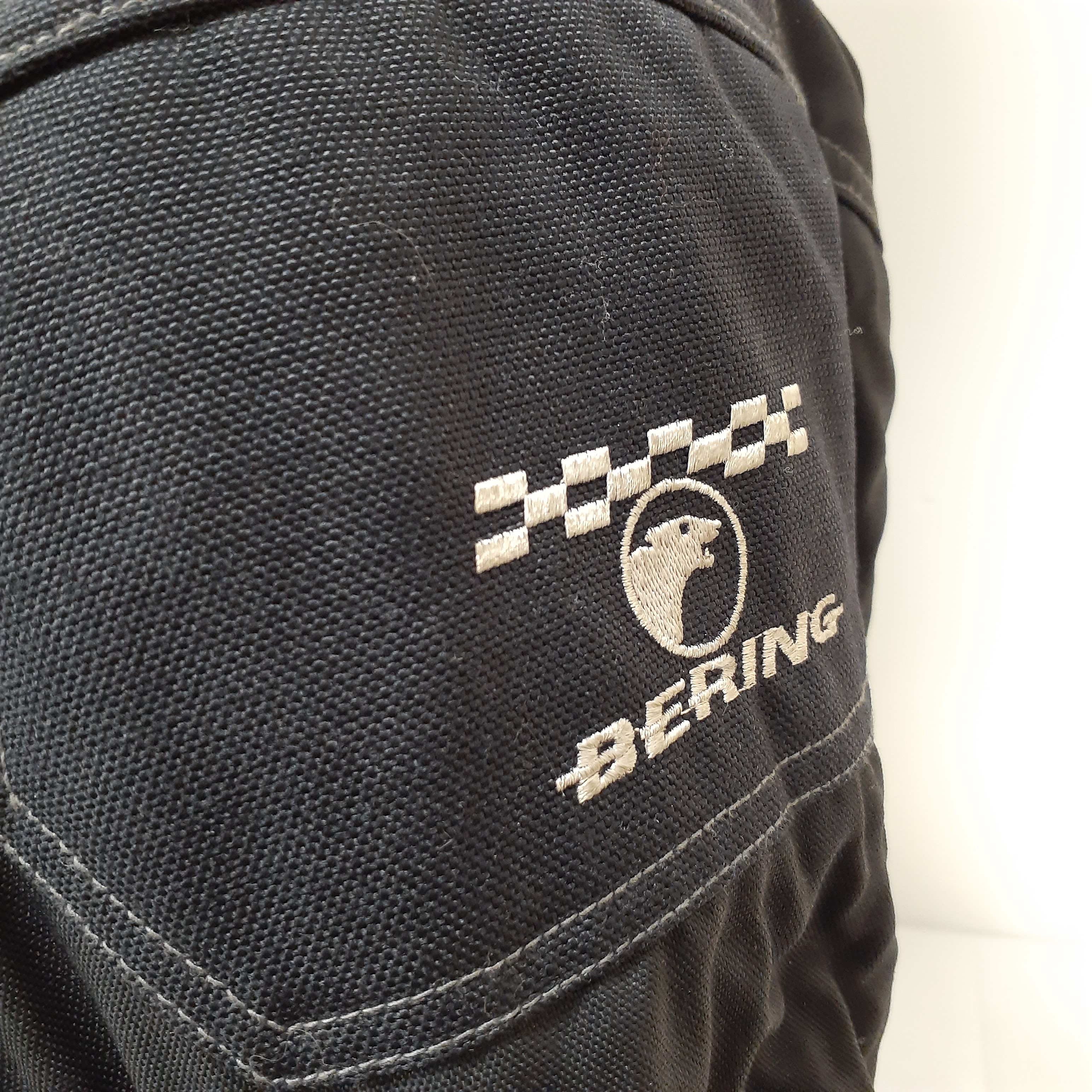 Voir photo 9 de Blouson moto protections coudes et épaules BERING Blouson moto protections coudes et épaules BERING Très bon état reconditionné photo 9