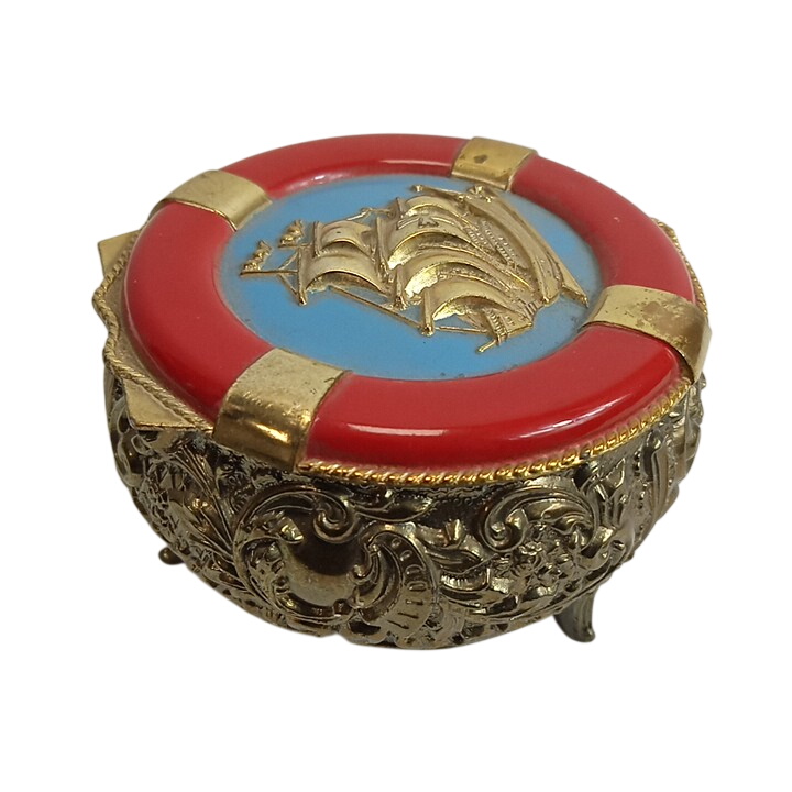 Acheter Boite à bijoux Bon état - 10,00 € Boite à bijoux Bon état reconditionné disponible sur Label Emmaüs