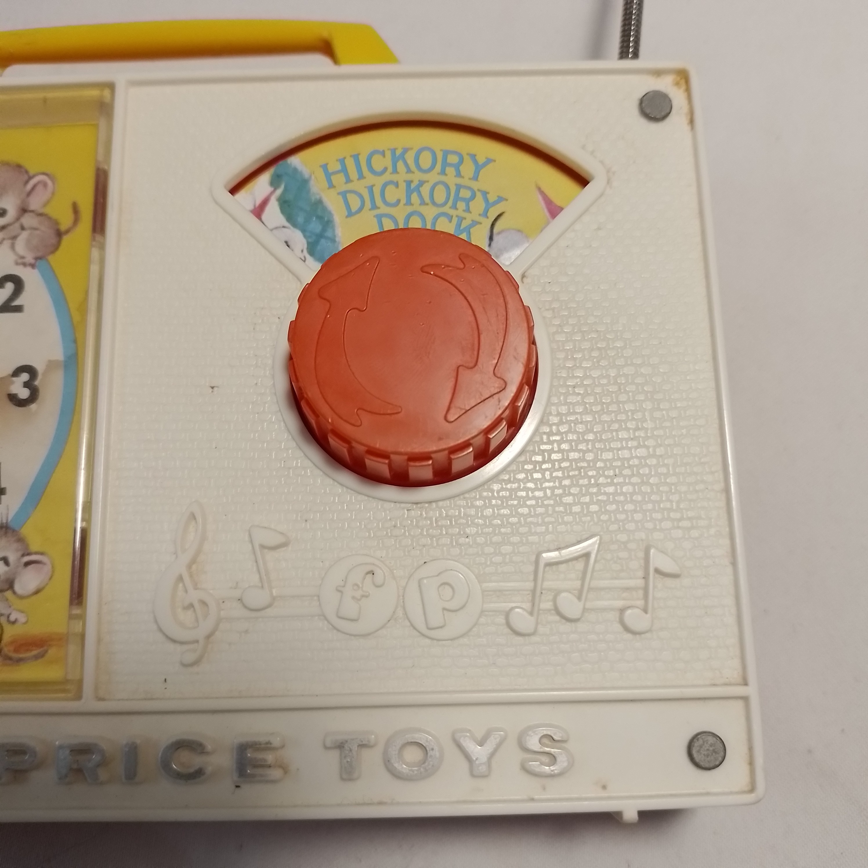 Voir photo 4 de Boîte à musique Radio Réveil, Fisher Price année 70 Boîte à musique Radio Réveil, Fisher Price année 70 Bon état reconditionné photo 4