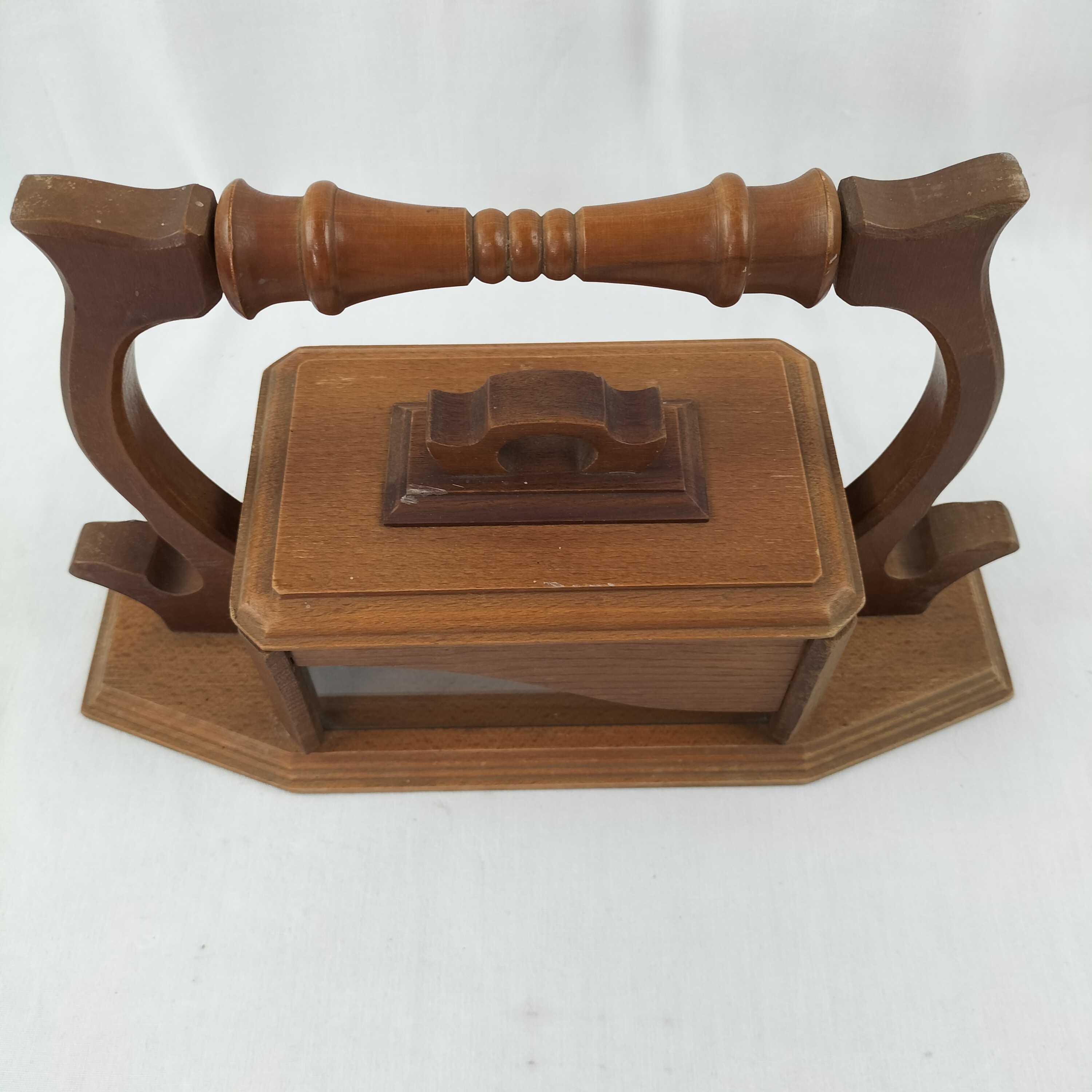 Voir photo 3 de Boîte vitrine en bois avec poignée – Rangement déco Boîte vitrine en bois avec poignée – Rangement déco Bon état reconditionné photo 3