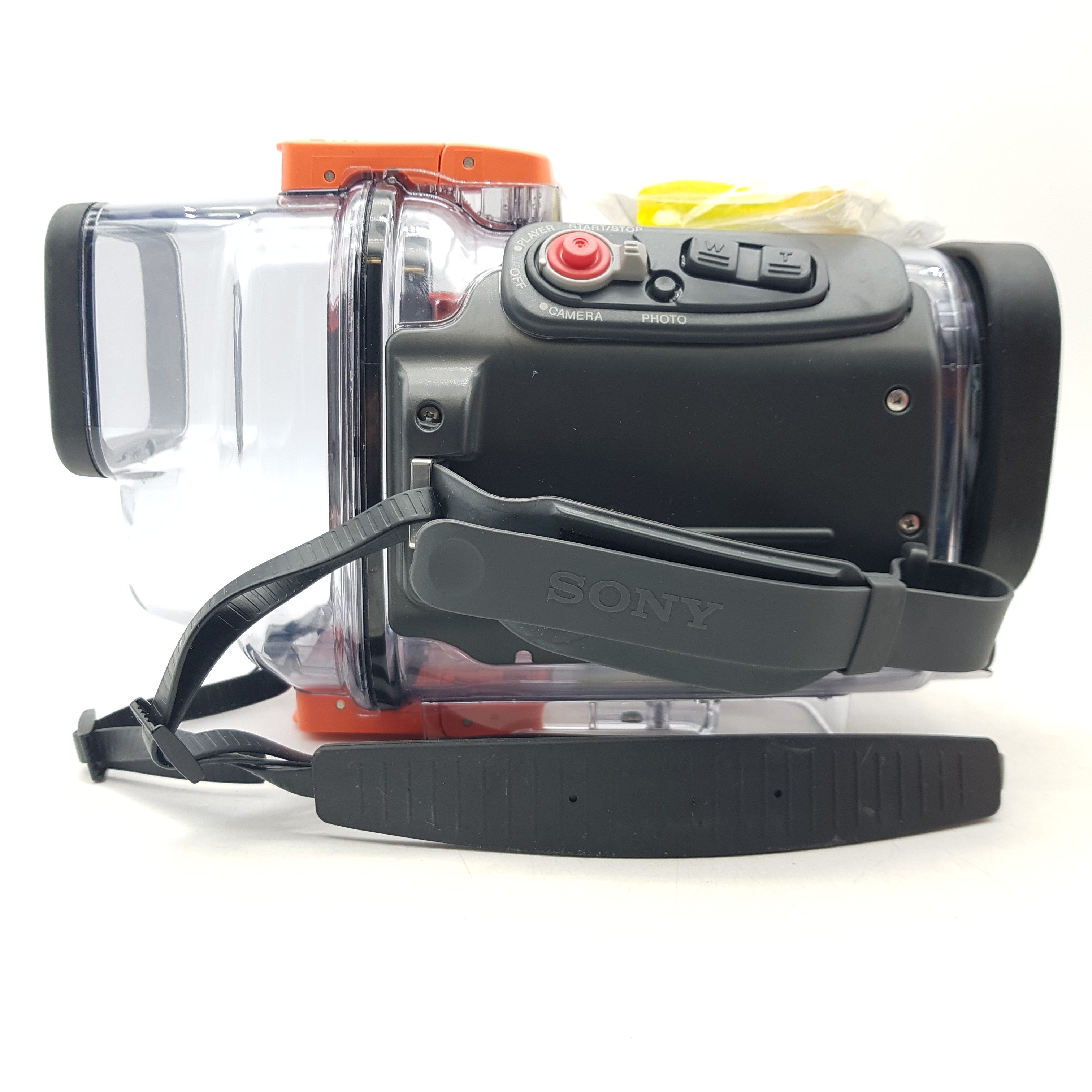 Voir photo 2 de Boîtier étanche pour Sony Handycam ( SPK-DVF2) Boîtier étanche pour Sony Handycam ( SPK-DVF2) très bon état reconditionné photo 2