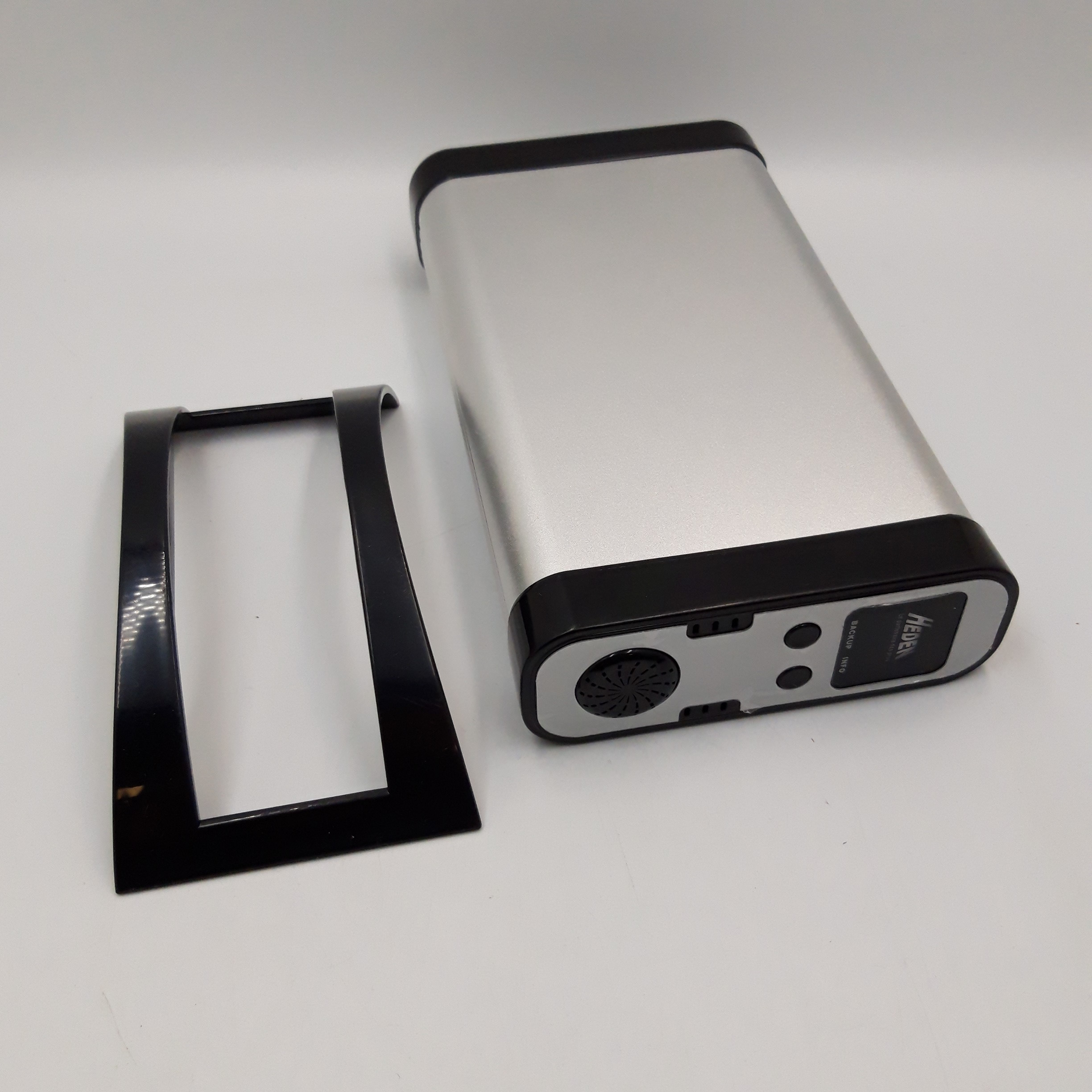 Voir photo 3 de Boitier externe pour disque dur 3.5 Heden série V8, USB 2.0 Boitier externe pour disque dur 3.5 Heden série V8, USB 2.0 très bon état reconditionné photo 3