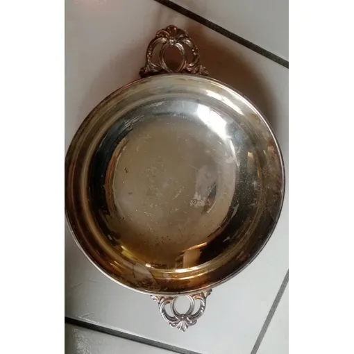 Bol A Oreilles Plat Ancien Metal Argenté 21cm Bon état - 10,00 € Bol A Oreilles Plat Ancien Metal Argenté 21cm Bon état reconditionné disponible sur Rakuten