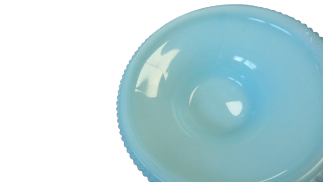 Voir photo 15 de Bonbonnière en opaline bleu ciel Bonbonnière en opaline bleu ciel État correct reconditionné photo 15