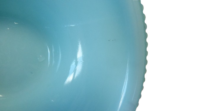 Voir photo 20 de Bonbonnière en opaline bleu ciel Bonbonnière en opaline bleu ciel État correct reconditionné photo 20