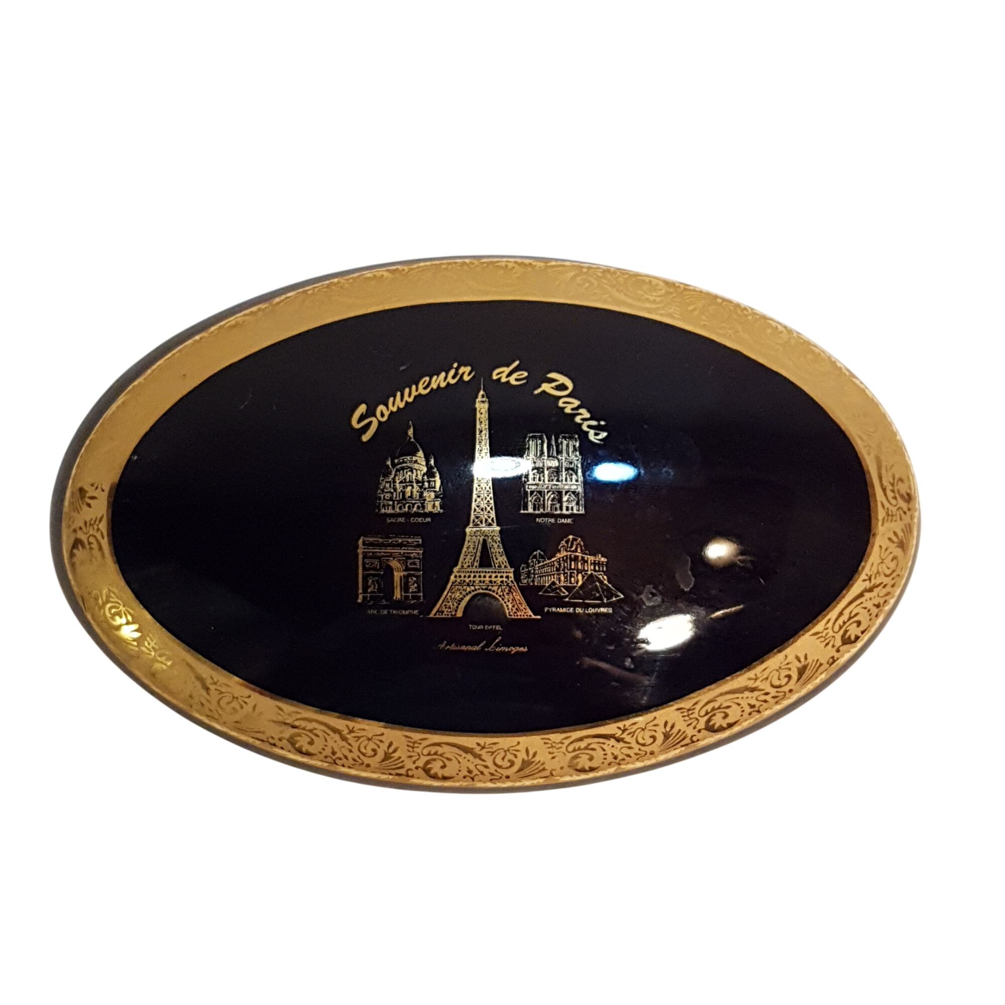 Acheter Bonbonnière en porcelaine de Limoges Bon état - 10,00 € Bonbonnière en porcelaine de Limoges Bon état reconditionné disponible sur Label Emmaüs