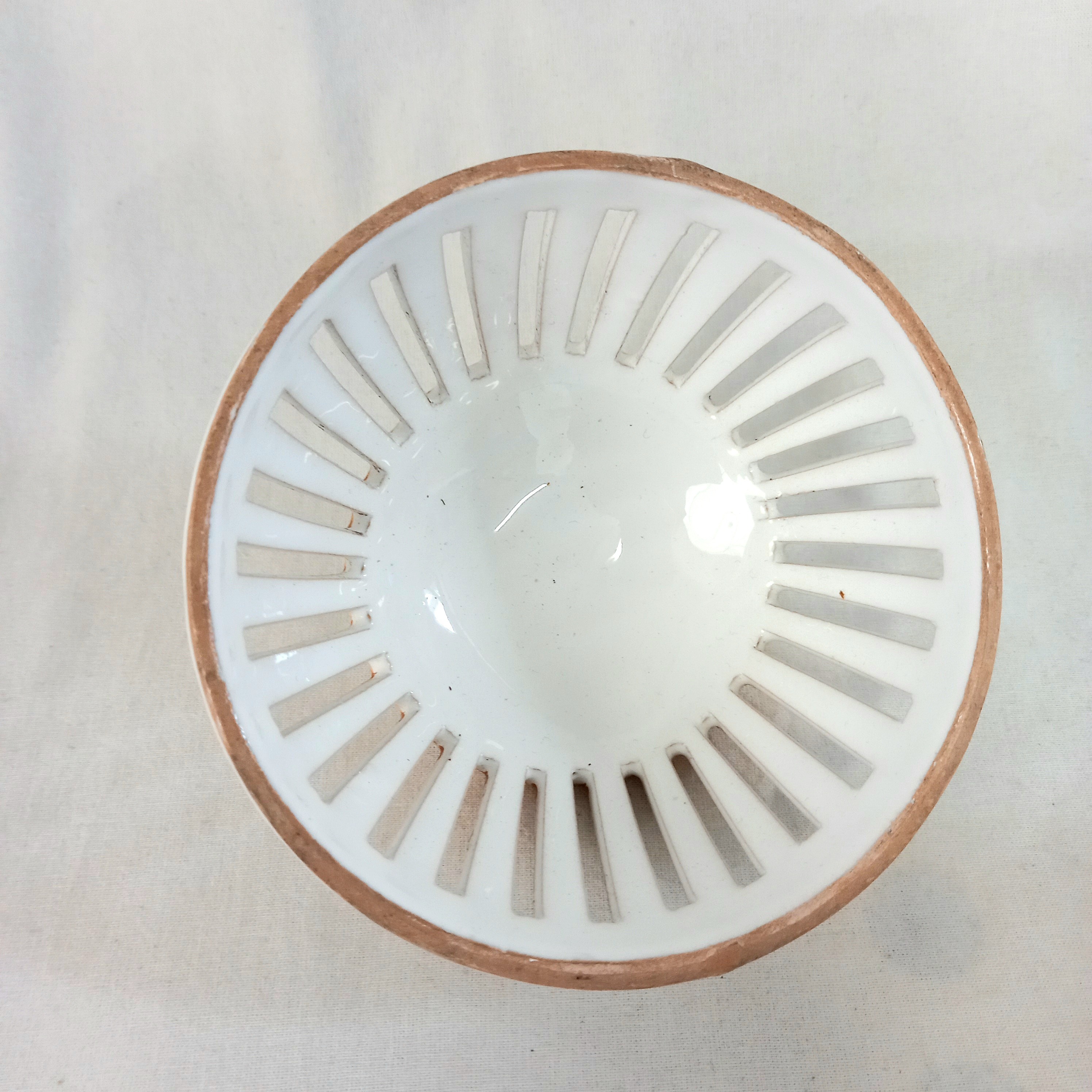 Voir photo 5 de Bonbonnière en porcelaine Bonbonnière en porcelaine Bon état reconditionné photo 5