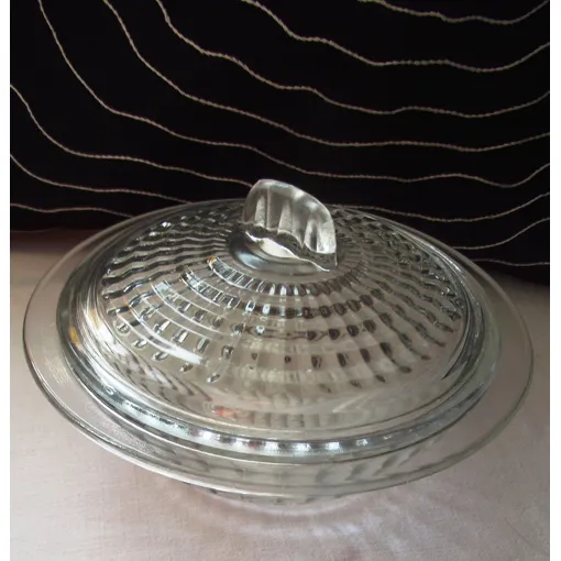 Bonbonnière En Verre Diamètre Extérieur 16cm Diamètre Intérieur 13cm Hauteur 9,5cm. Bon état reconditionné disponible sur Rakuten