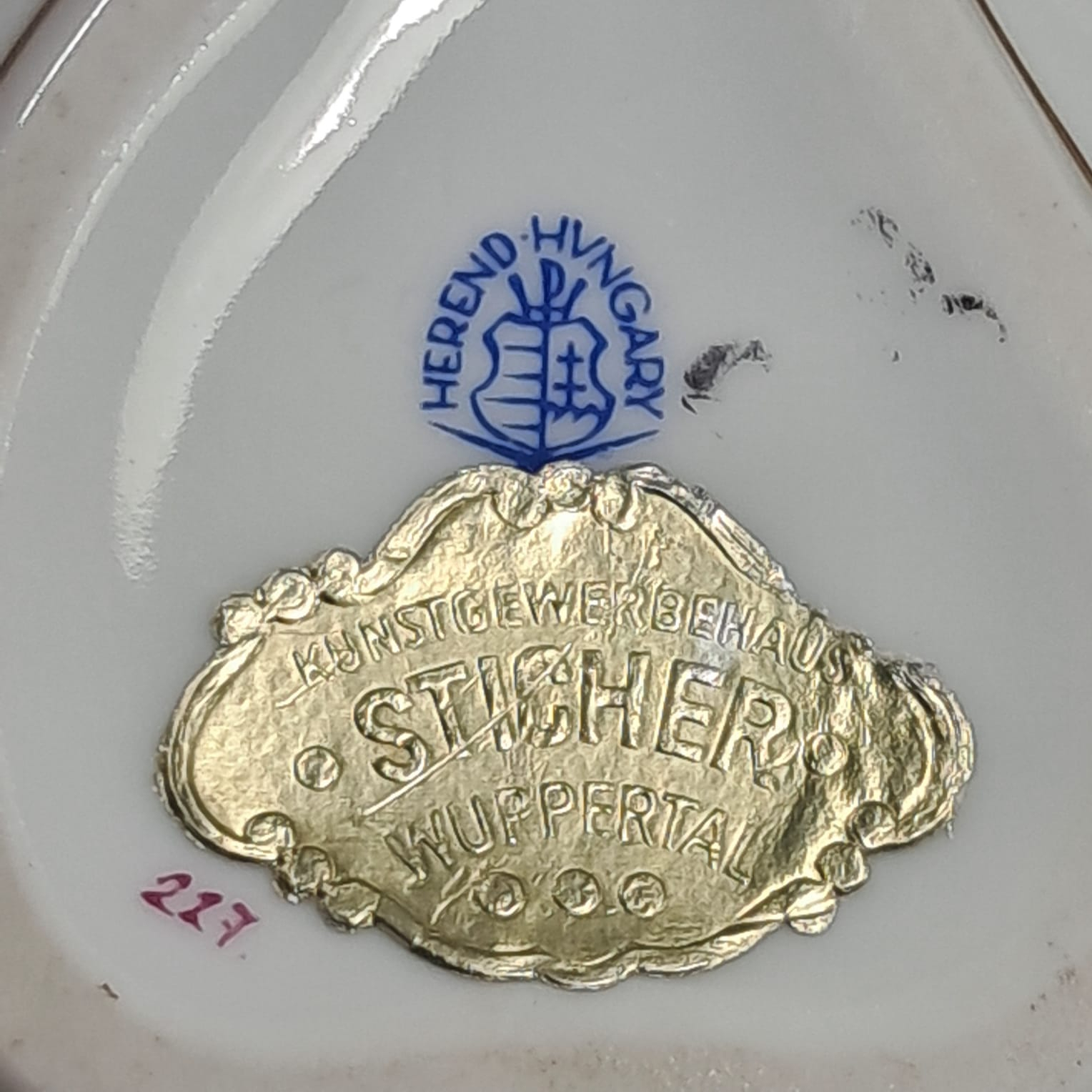 Voir photo 4 de Bonbonnière ou Sucrier cœur en porcelaine Sticher Bonbonnière ou Sucrier cœur en porcelaine Sticher Très bon état reconditionné photo 4