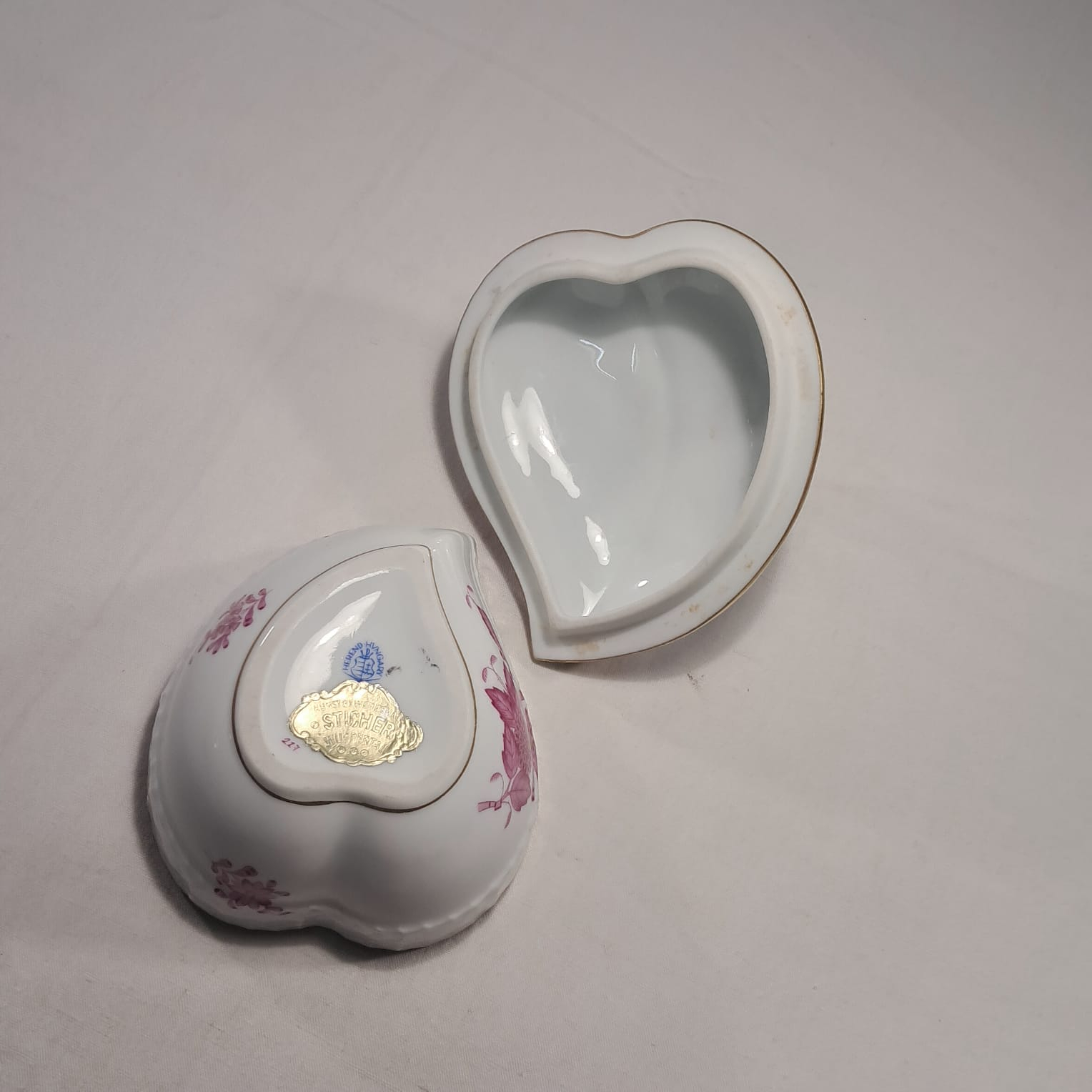 Voir photo 5 de Bonbonnière ou Sucrier cœur en porcelaine Sticher Bonbonnière ou Sucrier cœur en porcelaine Sticher Très bon état reconditionné photo 5
