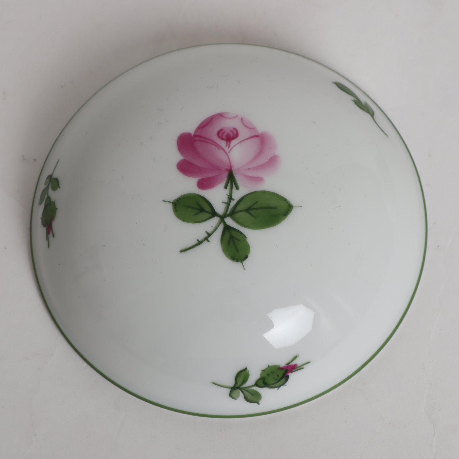 Voir photo 4 de Bonbonnière porcelaine de Vienne Bonbonnière porcelaine de Vienne Bon état reconditionné photo 4