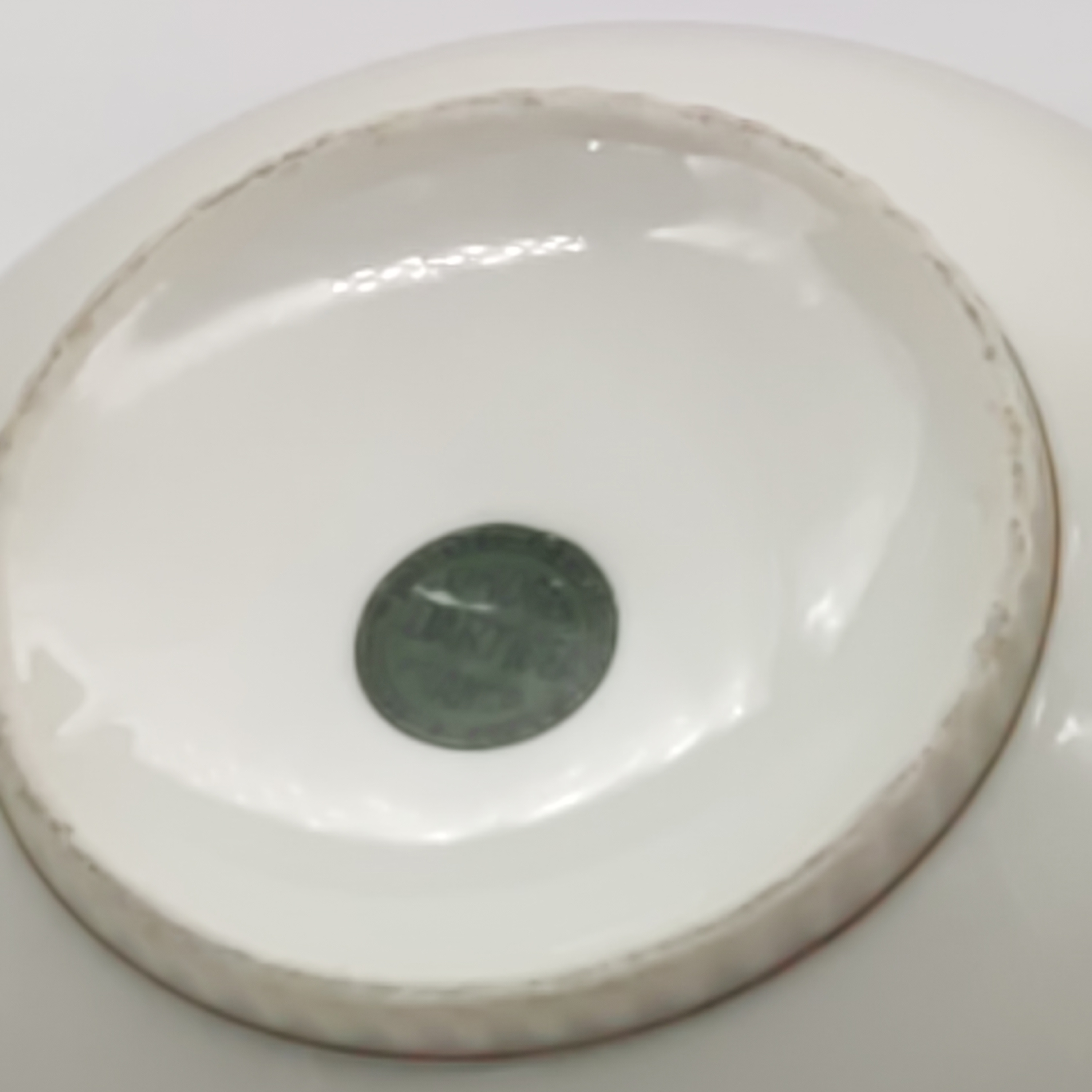 Voir photo 4 de Bonbonnière porcelaine limoges Dartigeas Bonbonnière porcelaine limoges Dartigeas Très bon état reconditionné photo 4