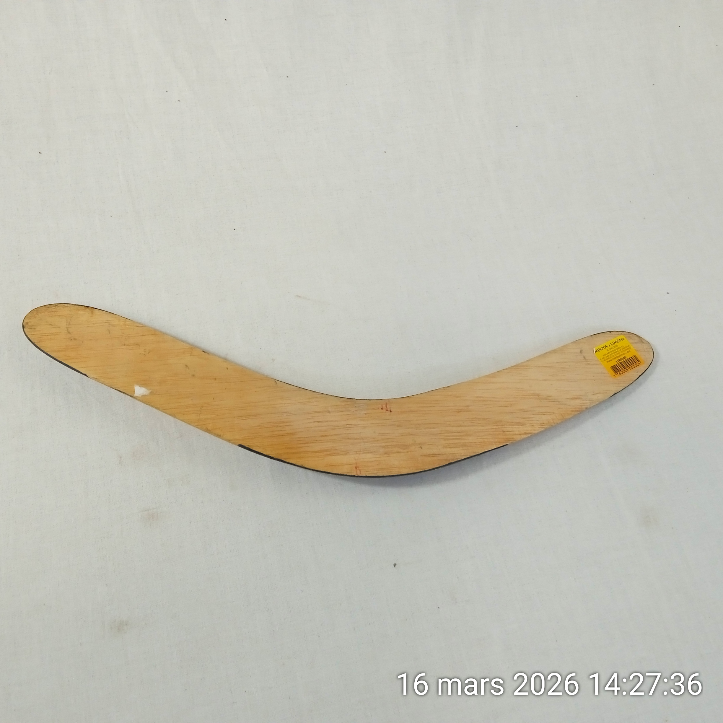 Voir photo 3 de Boomerang Salamandre en bois 40 cm Boomerang Salamandre en bois 40 cm Très bon état reconditionné photo 3