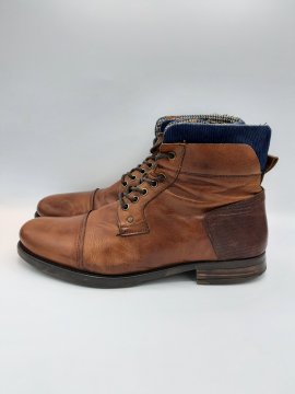 Boots Bocage de seconde main - 30,00 € Boots Bocage de seconde main Bocage reconditionné disponible sur Claquettes Market