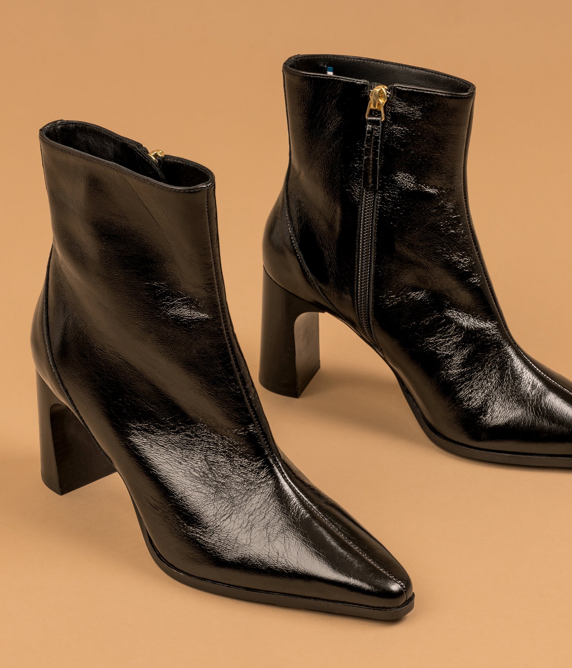 Acheter BOOTS ROSA NOIR Seconde chance - 92,50 € BOOTS ROSA NOIR Seconde chance Bocage reconditionné disponible sur Claquettes Market