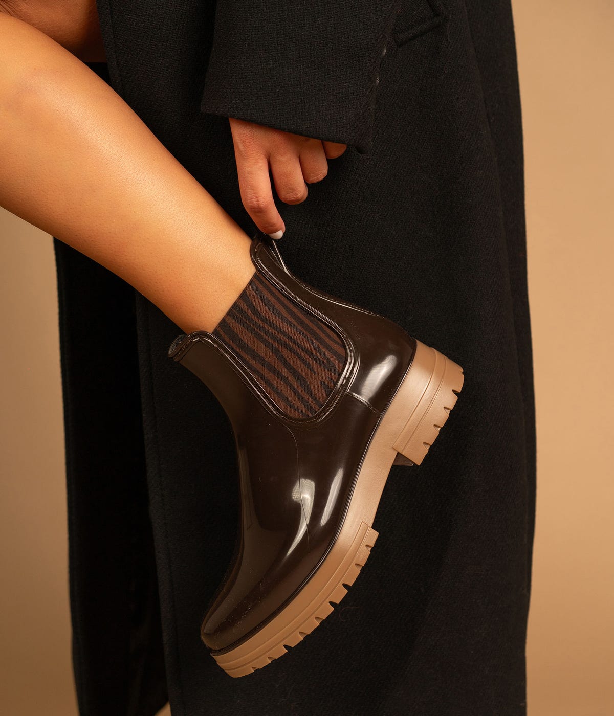 Acheter BOOTS SABINA CHOCOLAT Seconde chance - 50,00 € | Dero BOOTS SABINA CHOCOLAT Seconde chance Bocage reconditionné disponible sur Claquettes Market | Dero