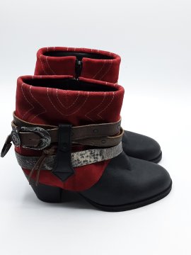 Acheter Boots sacha - 28,00 € Boots sacha N/A reconditionné disponible sur Claquettes Market