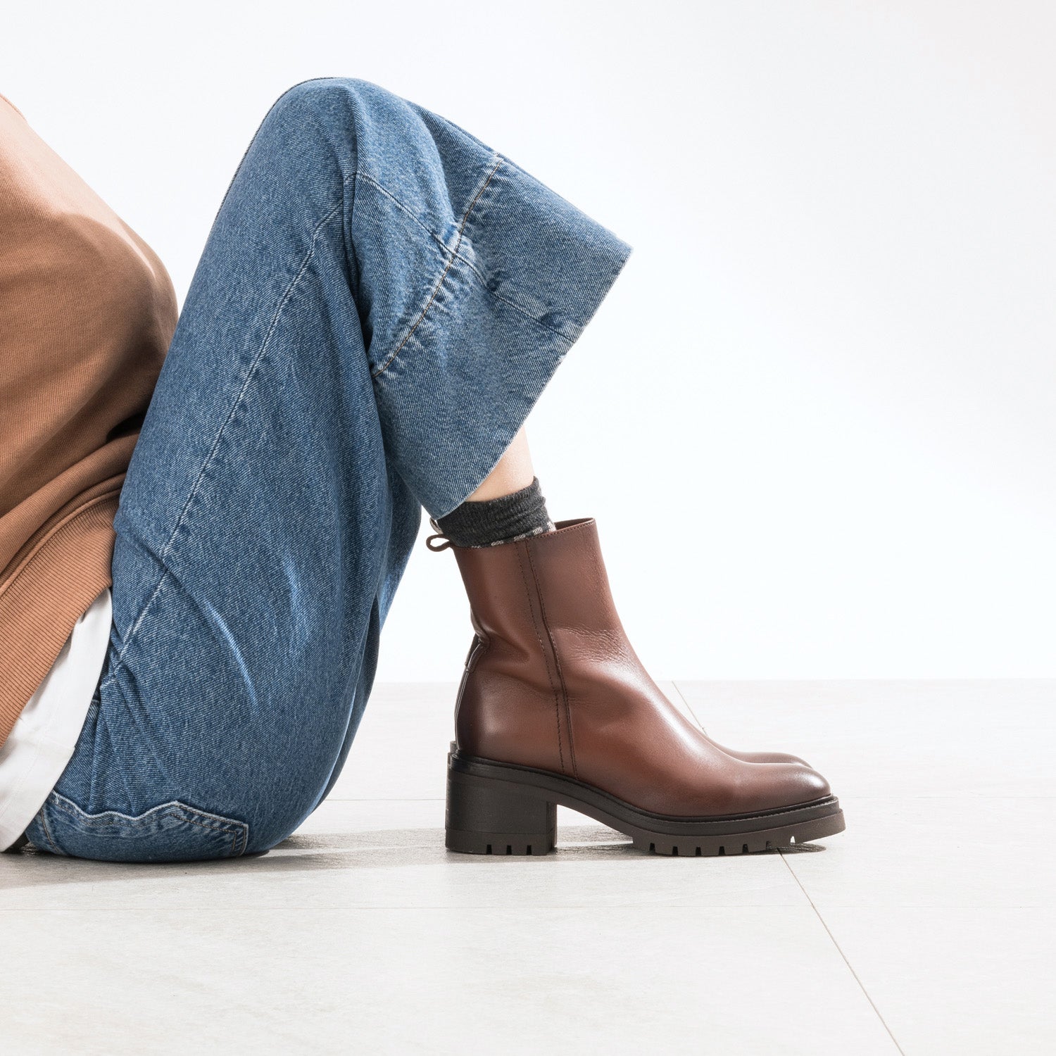 Acheter BOOTS SORIANE MARRON Seconde chance - 49,99 € BOOTS SORIANE MARRON Seconde chance N/A reconditionné disponible sur Claquettes Market