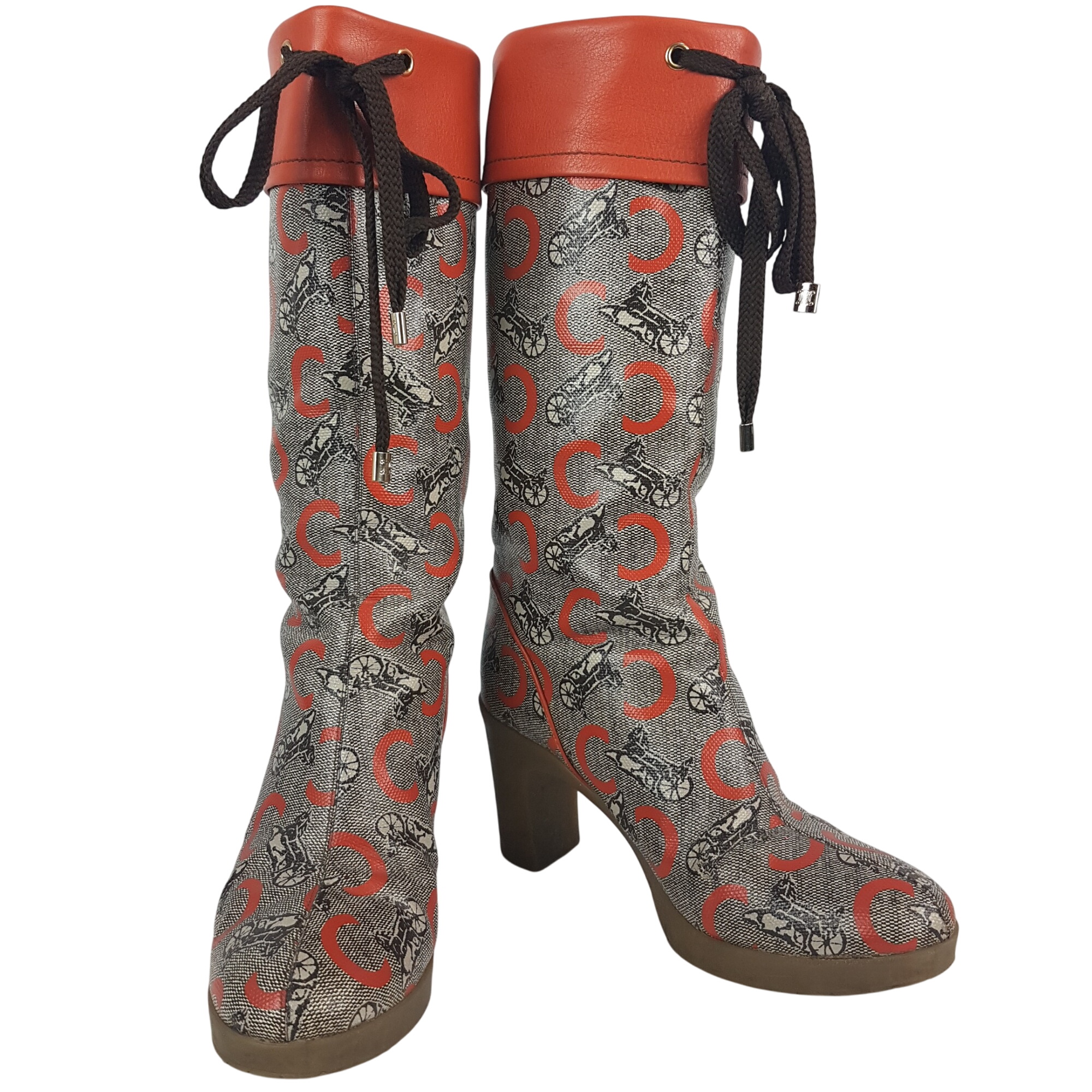 Bottes - Celine - 36 Très bon état - 249,00 € Bottes - Celine - 36 Très bon état reconditionné disponible sur Label Emmaüs